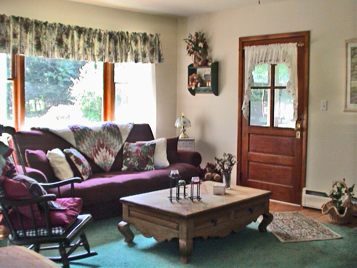 LH Living - Copy.JPG