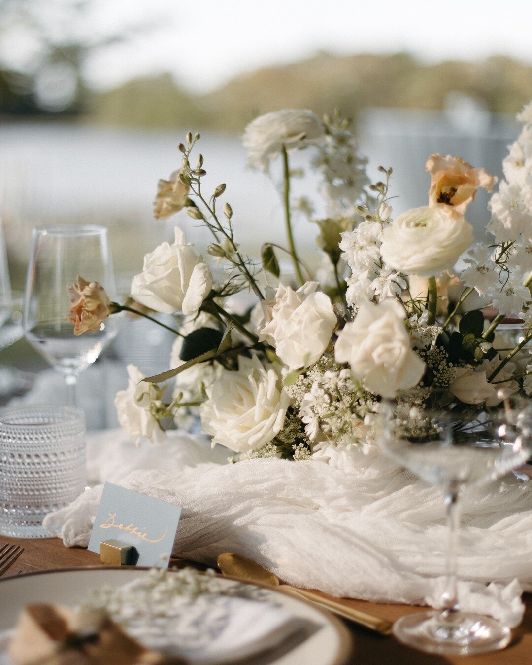 This dreamy photo of @cristina.carrizosa + Michael's tablescape at their intimate wedding by the water ✨⠀⠀⠀⠀⠀⠀⠀⠀⠀
⠀⠀⠀⠀⠀⠀⠀⠀⠀
Photographer @kenzicreates ⠀⠀⠀⠀⠀⠀⠀⠀⠀
Florals @fleure_studio