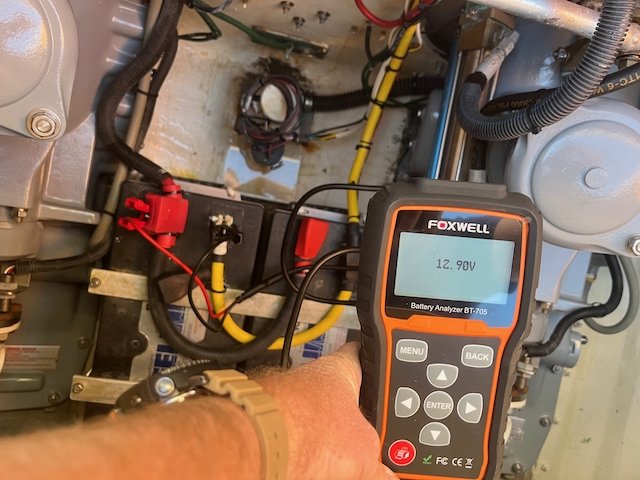House Battery Voltage Direct measure