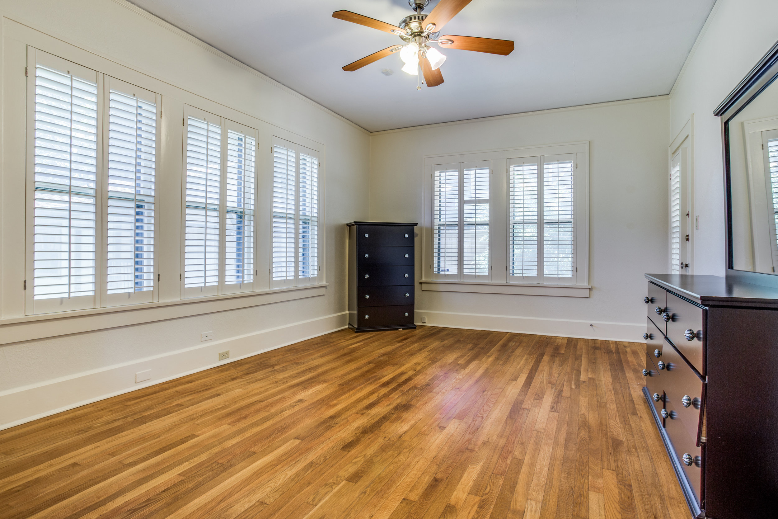 2625-cockrell-ave-fort-worth-tx-High-Res-7.jpg
