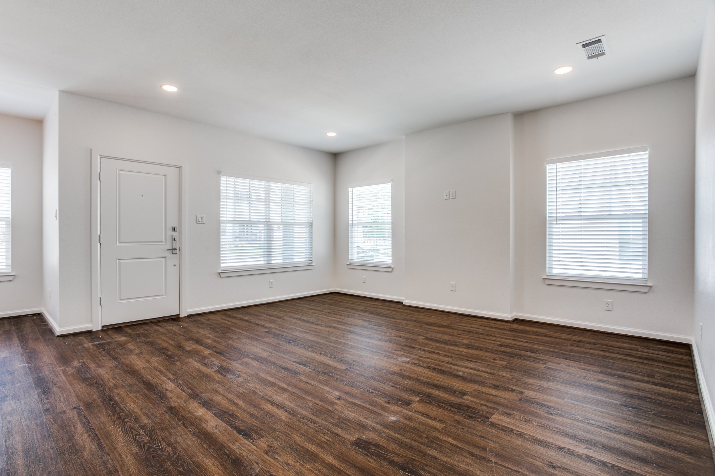 2625-lubbock-ave-fort-worth-tx-76109-High-Res-4.jpg