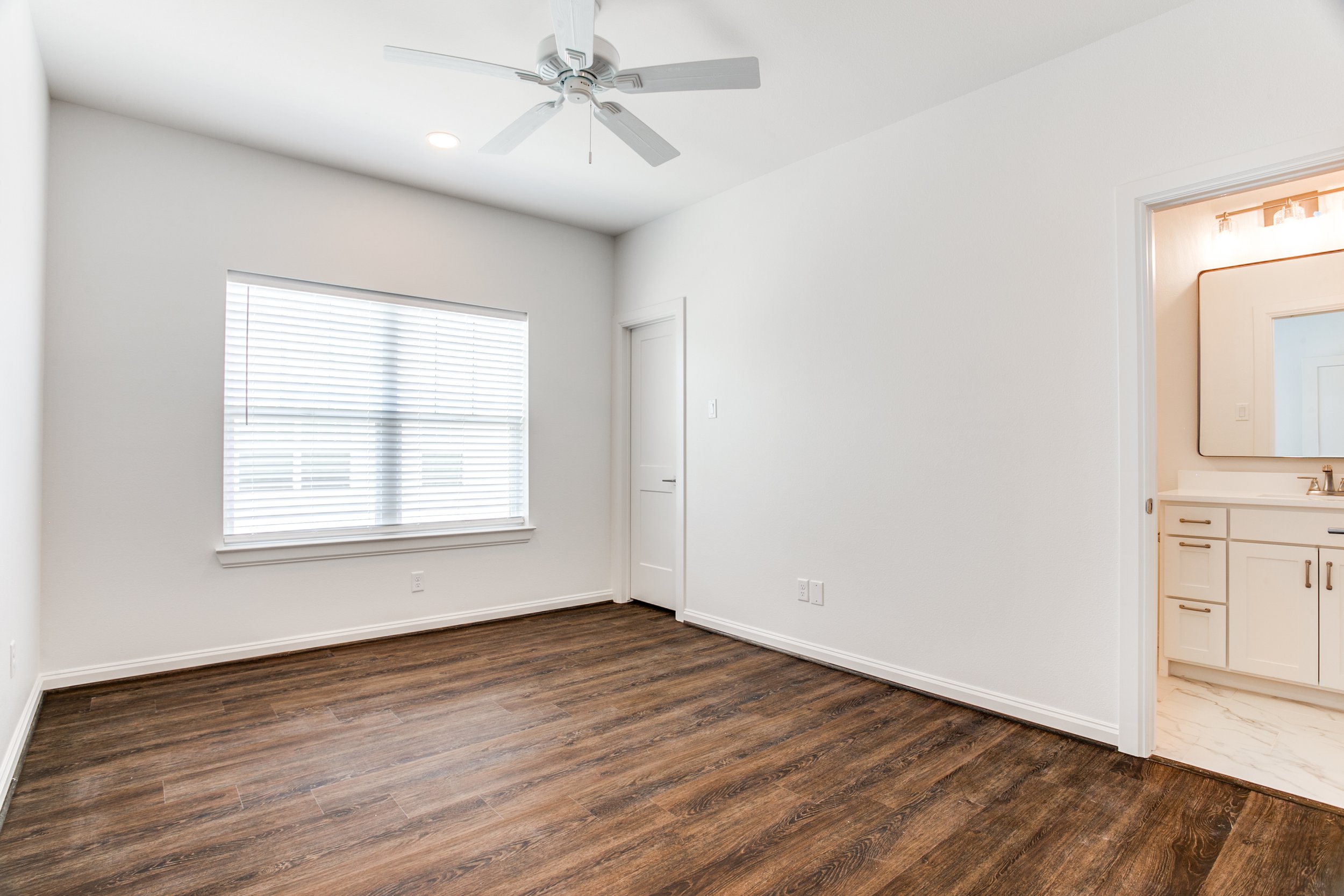 2709-lubbock-ave-fort-worth-tx-76109-High-Res-14.jpg