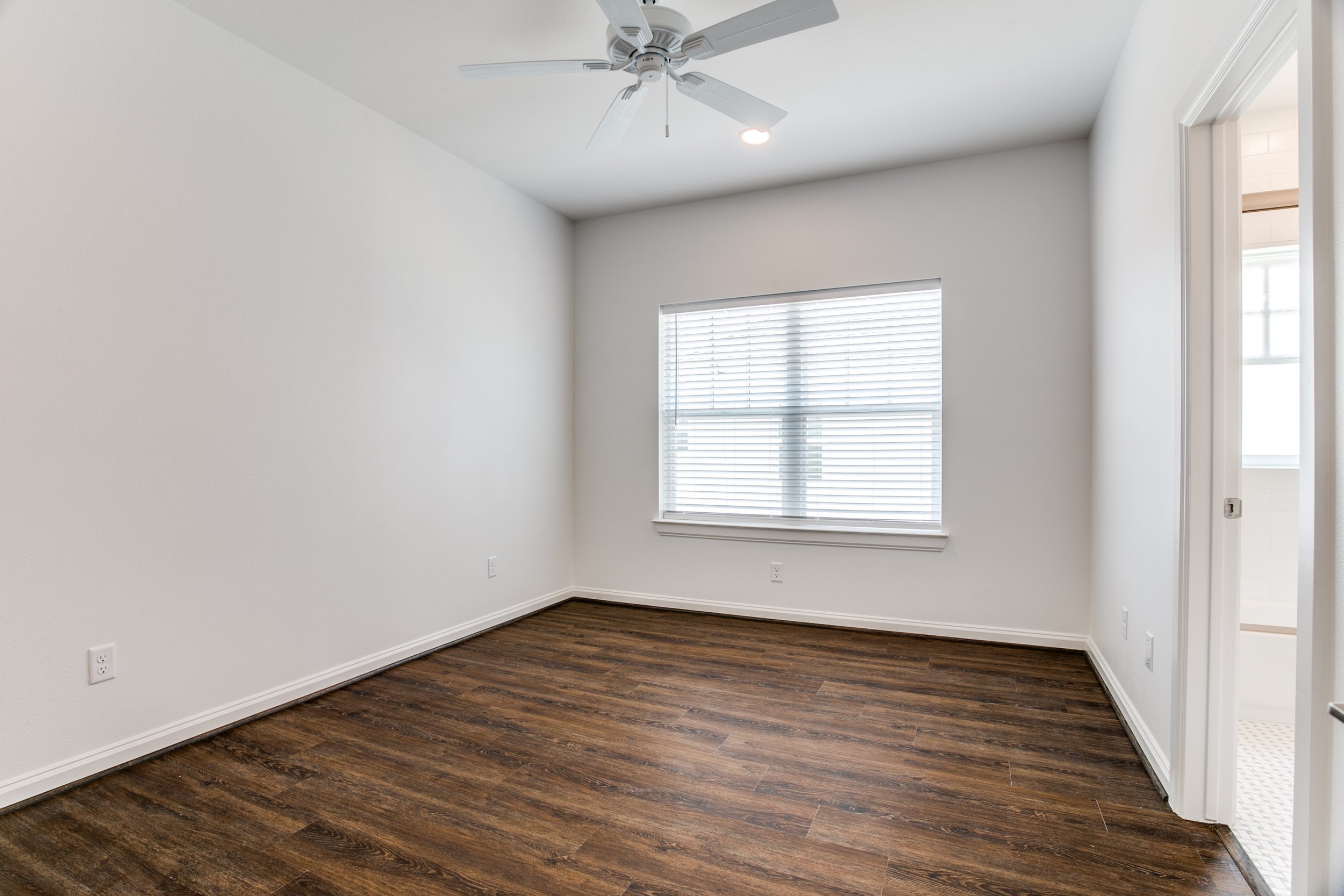 2709-lubbock-ave-fort-worth-tx-76109-High-Res-18.jpg