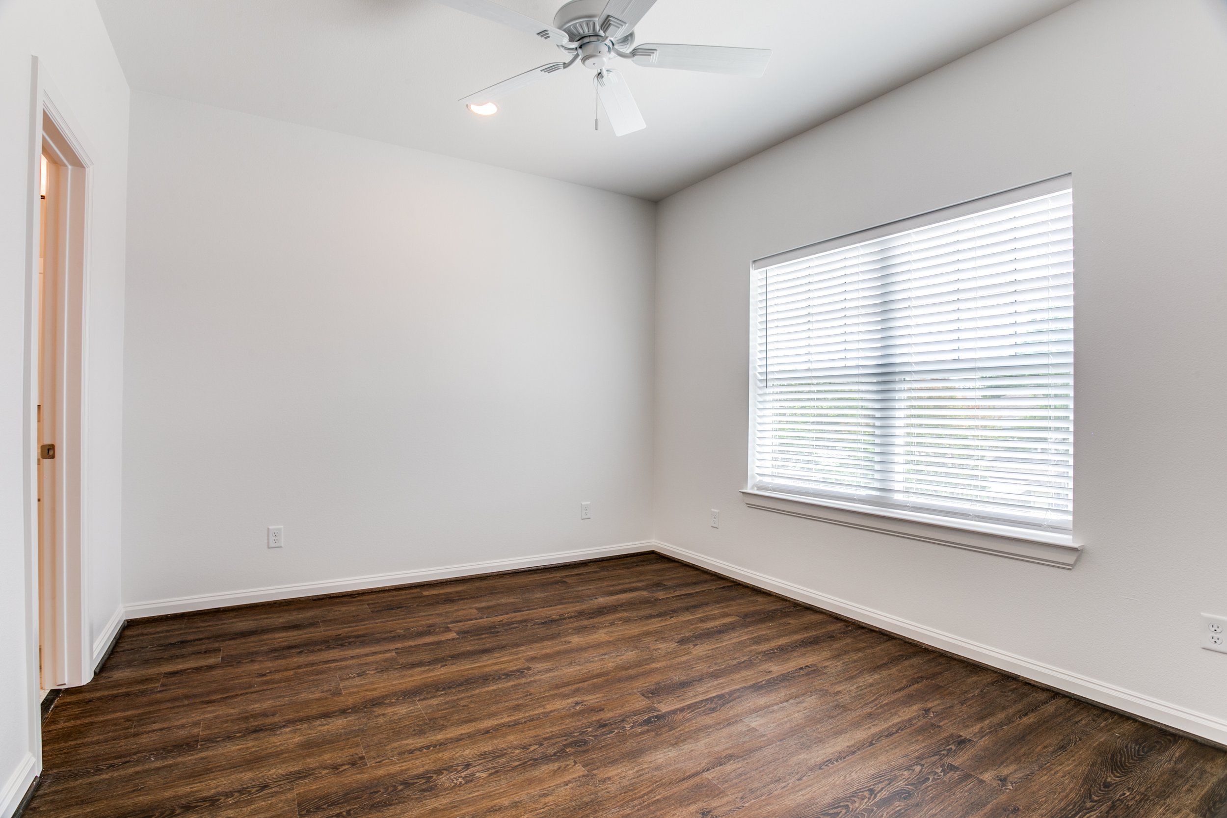 2709-lubbock-ave-fort-worth-tx-76109-High-Res-20.jpg