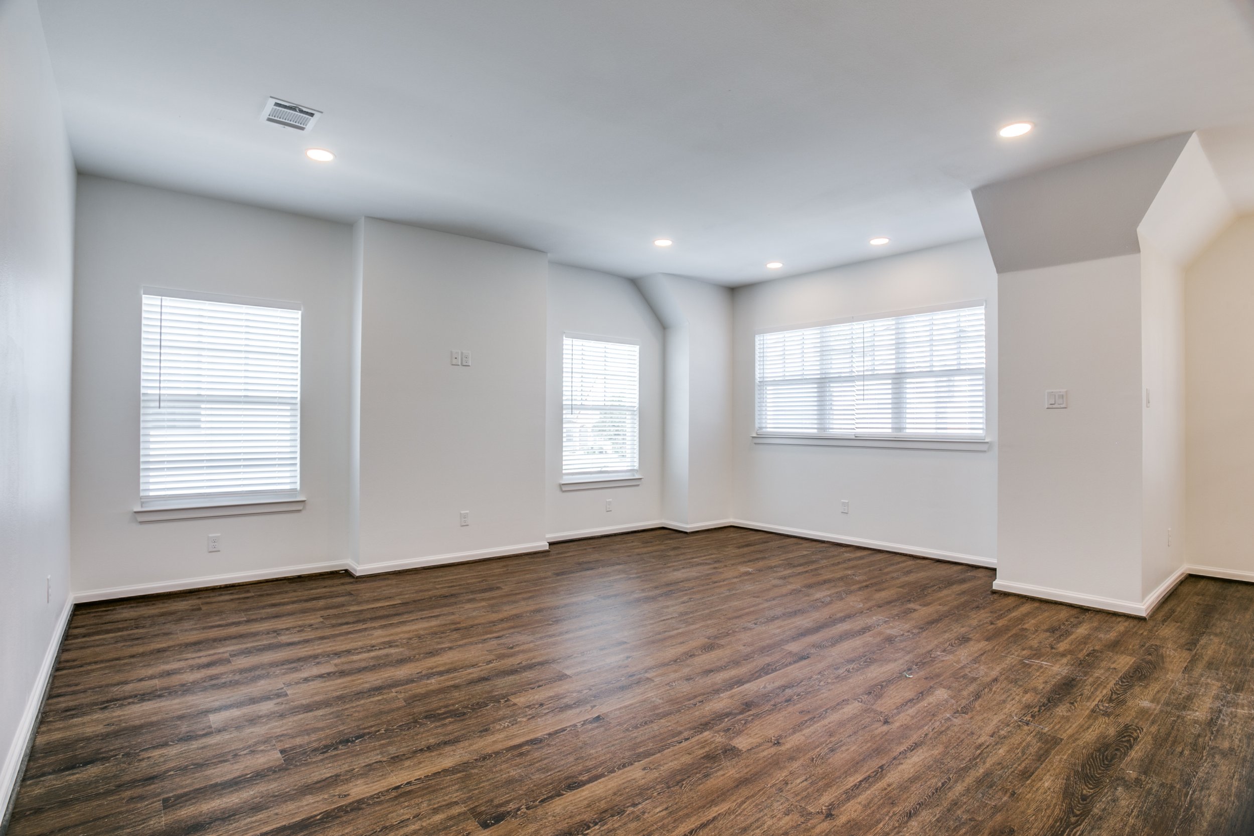 2621-lubbock-ave-fort-worth-tx-76109-High-Res-4.jpg