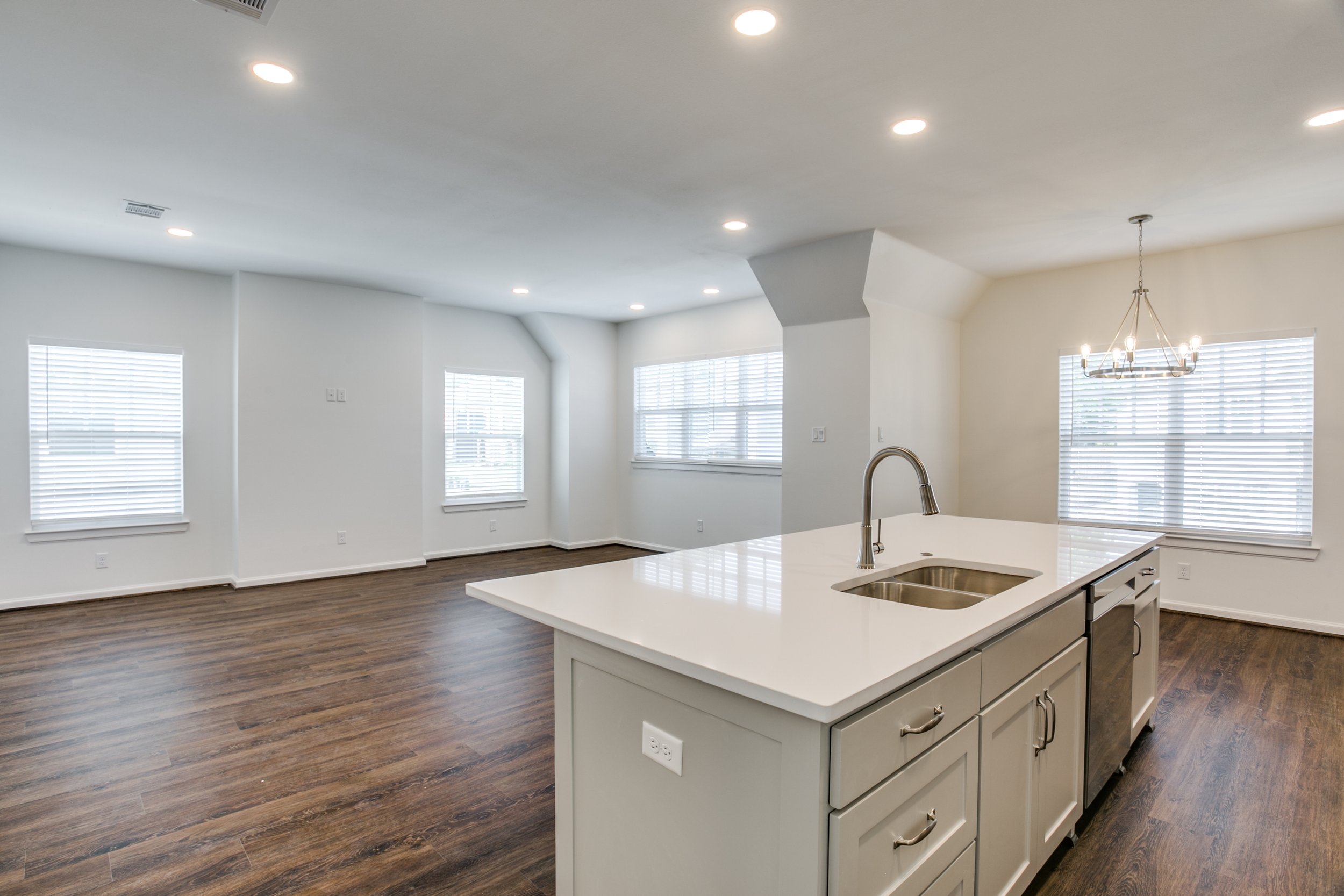 2621-lubbock-ave-fort-worth-tx-76109-High-Res-9.jpg