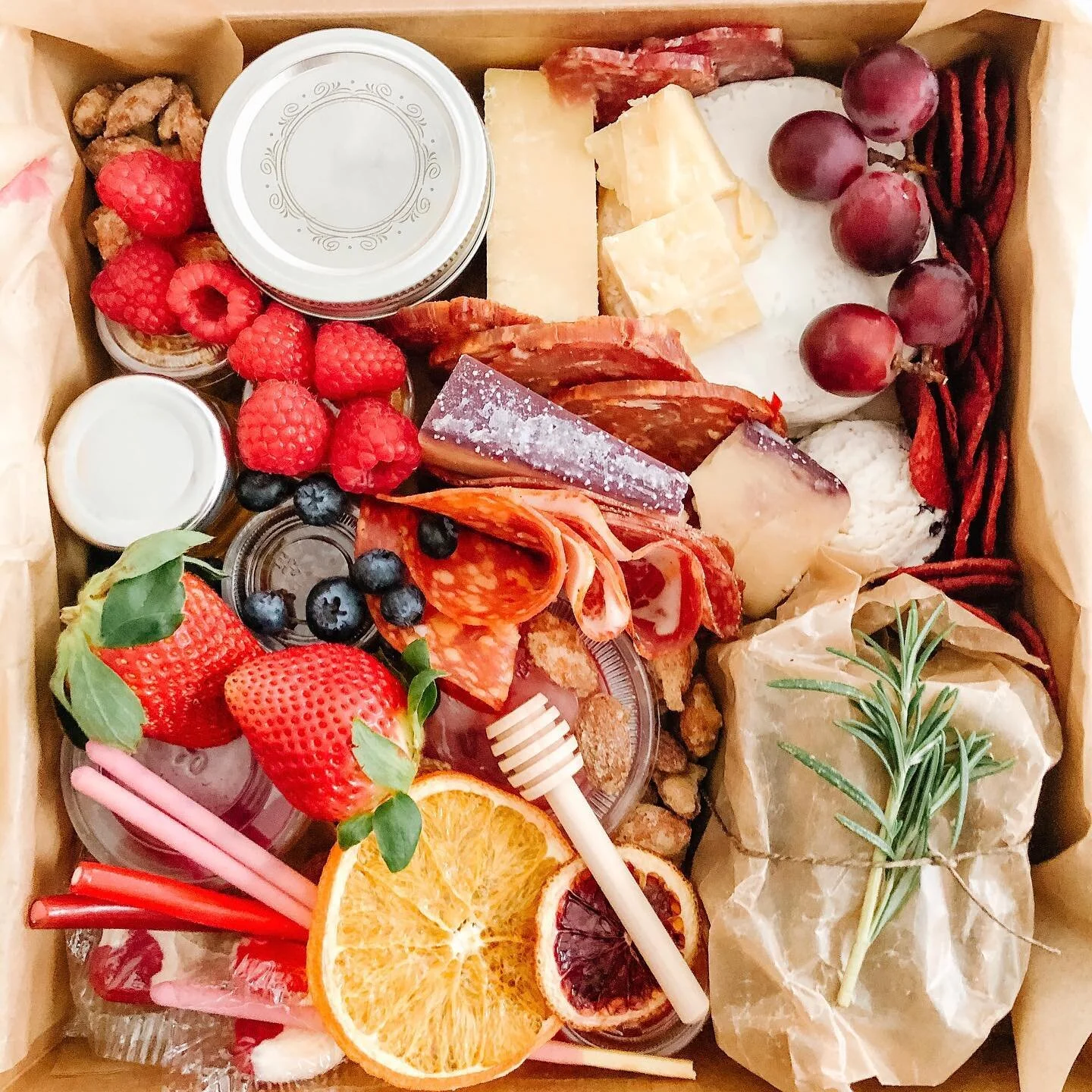 My love language 😍❤️🧀🥖🍇 
Happy Valentine&rsquo;s Day, loves! 

We enjoyed this delicious charcuterie box from @theboard_girl and what a treat it was! 😋 

I hope your day was filled with love and hugs and something tasty too. 
.
.
.
.
.
.
.
.
.
.