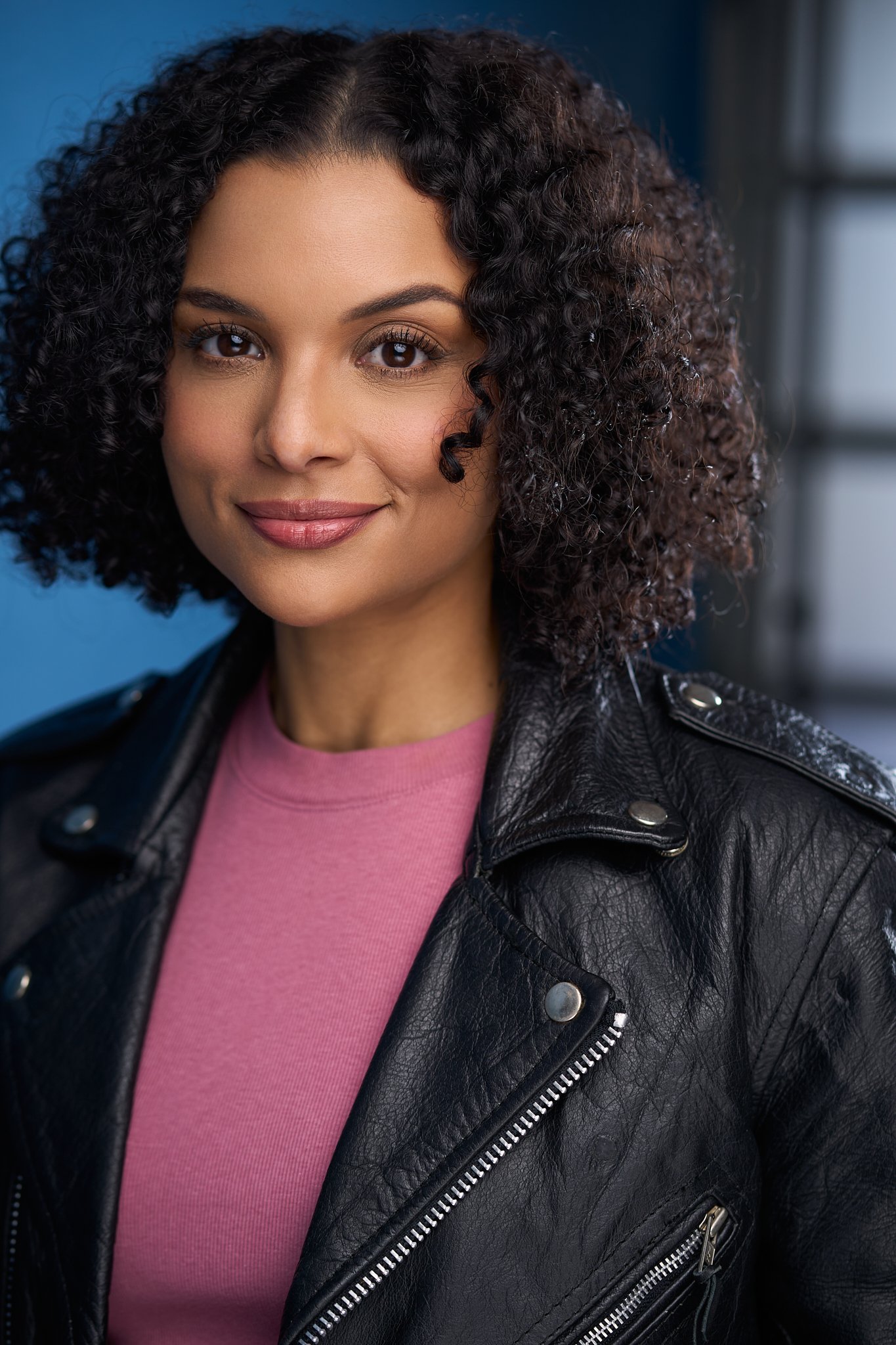 Nina 12-20-25 05168.jpg