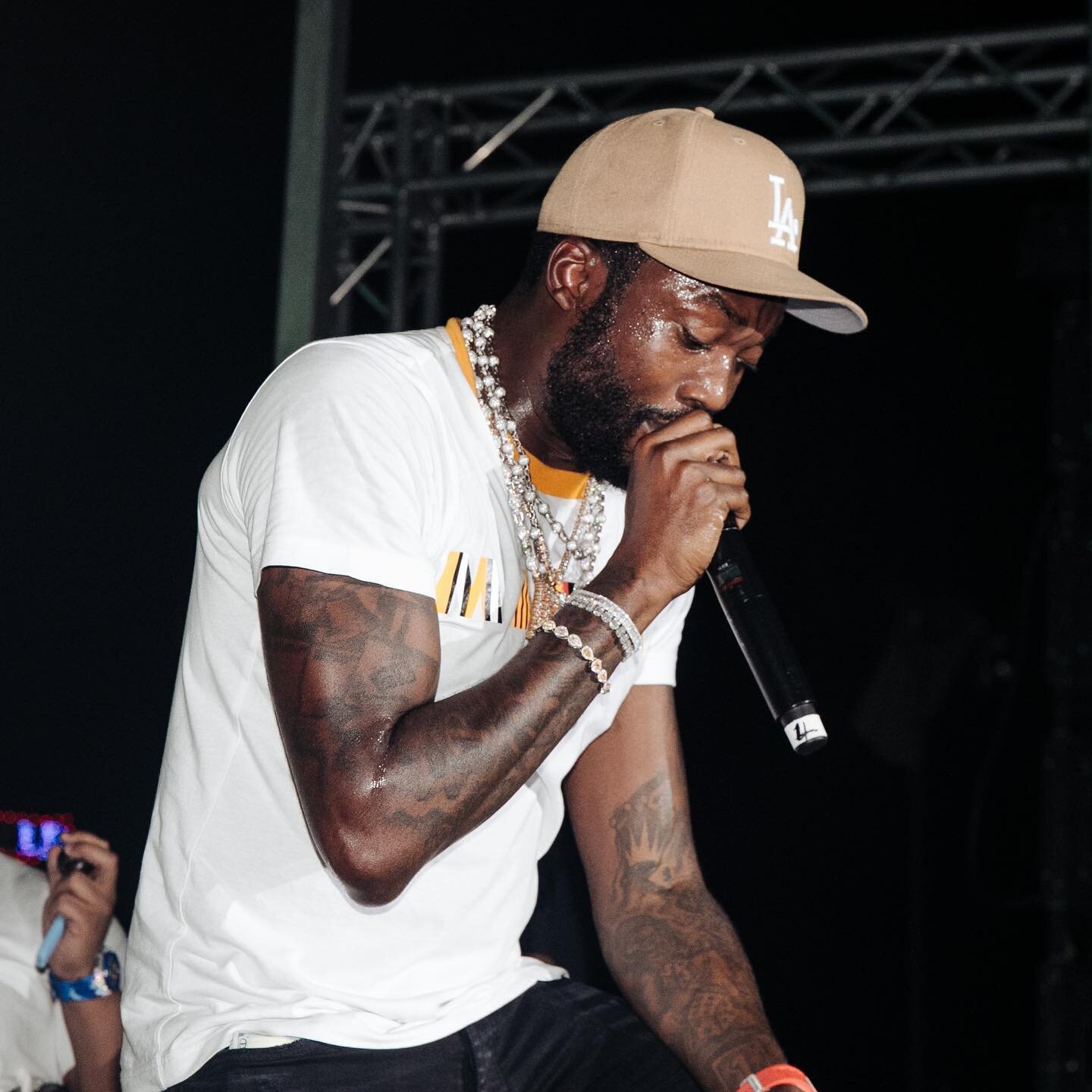 We only throw movies on this side 🗣️🗣️🗣️ 

Meek Mill&rsquo;s performance last July 4th still lives rent free in our minds 😭

@meekmill #thebrooklynboardwalk #coneyisland #daypartny #festival #tbbw #concerts #meekmill #livemusic
