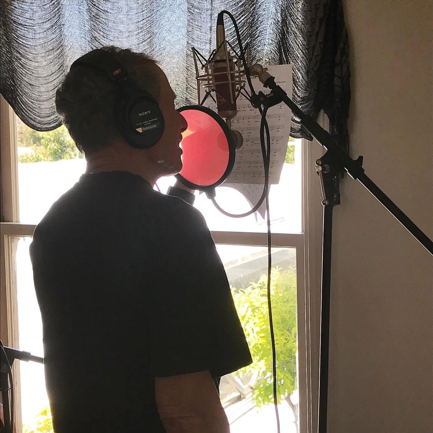 This summer the artists I'm producing are 18, 20, 38, 40, 54, &amp; 80 

Reference tracks include Olivia Rodrigo, Billie Eilish, Avril Lavigne, Wilco, Steely Dan, Janis Joplin, &amp; Frank Sinatra

Time's not real ✨