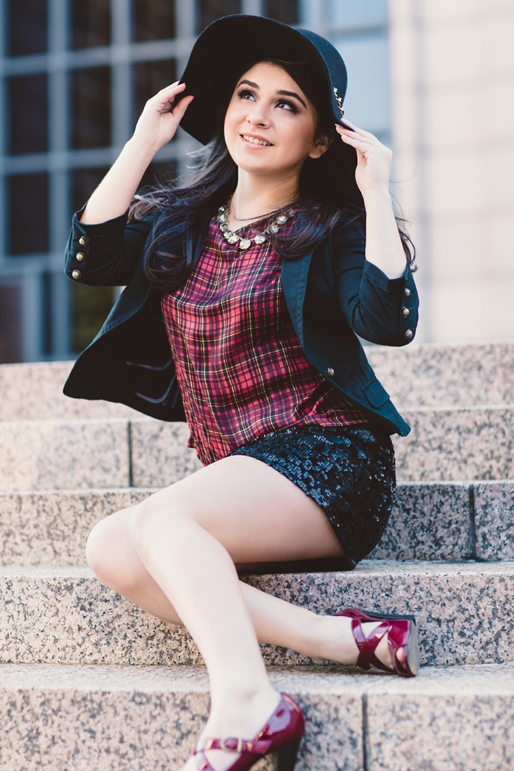 Gossip Girl Inspired Senior Pictures at Macarons by Patisse