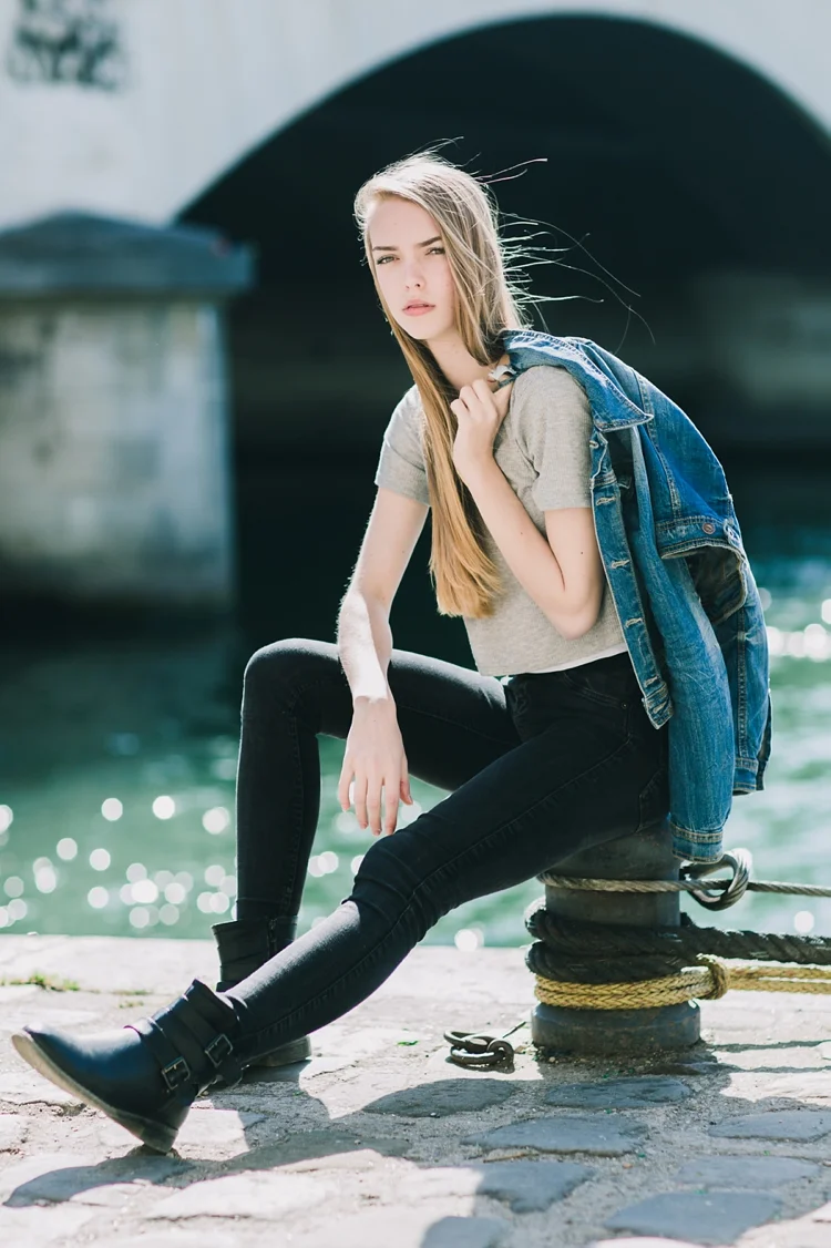 Nell Spitzer - Model Test in Paris