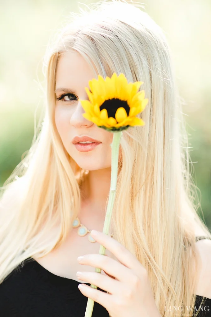 Meredith - 70s Inspired Senior Photoshoot