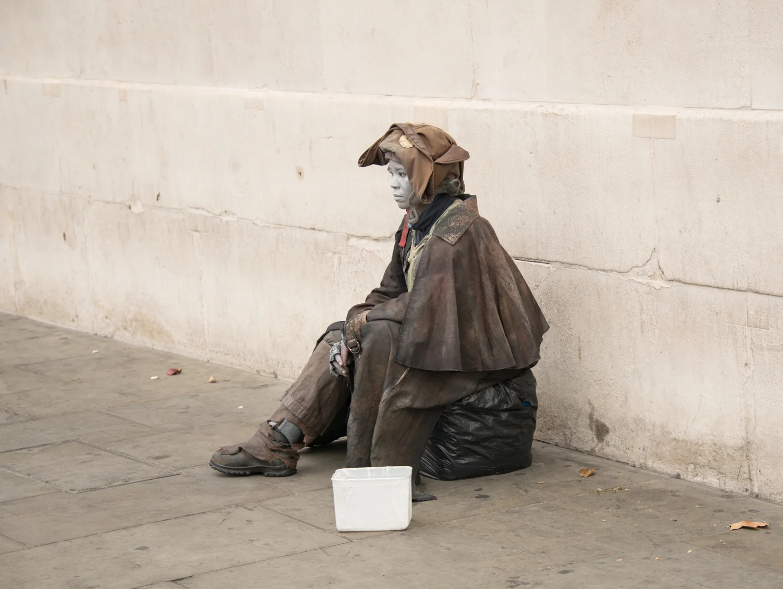 Jim Sonnemann: Forlorn in London