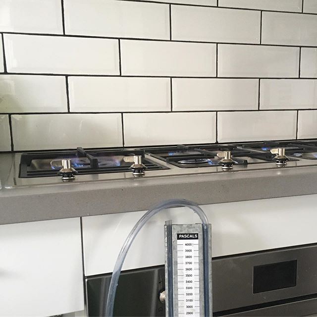 Need to get your kitchen ready for the festive season? 🌲Contact for a free quote today! @smegaustralia @rinnai_au @rothenbergeraus