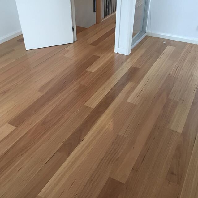 Floating floors- engineer Blackbutt! .
.
.
.
.
#carpentry #renovation #floor #trade #build #chippy #carpentry