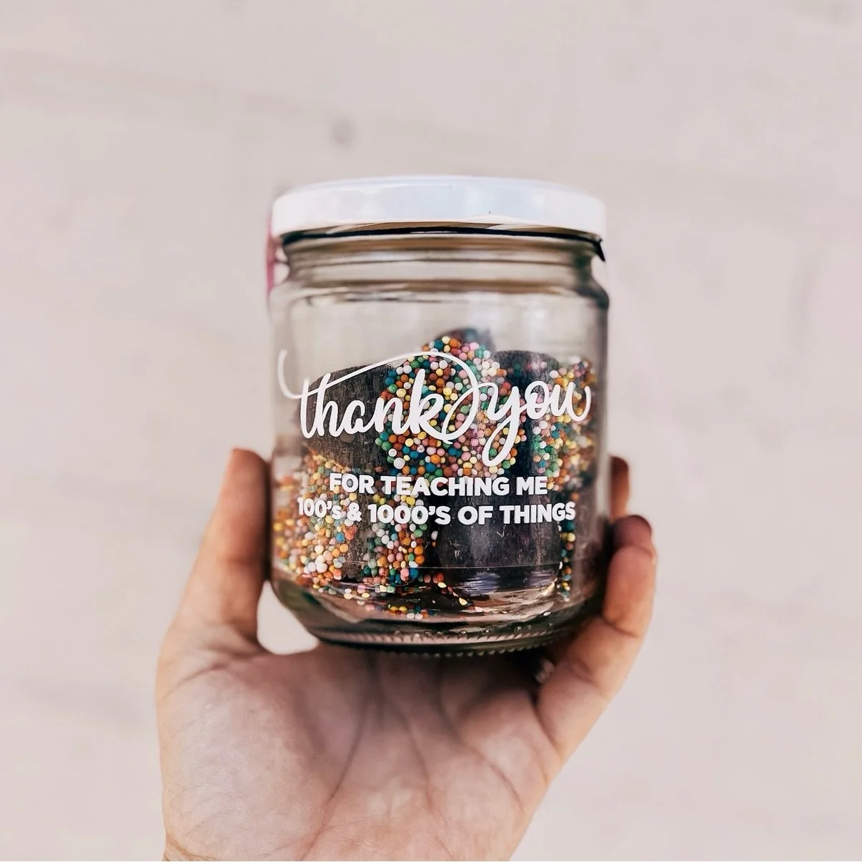 ⸻

T E A C H E R  S P E C K L E  J A R  D

If there&rsquo;s one thing teachers deserve at the end of the year&hellip; it&rsquo;s chocolate. GOOD chocolate. Preferably covered in 100s &amp; 1000s and wrapped up cute enough to distract them from the fa