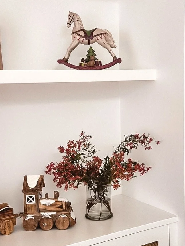 C H R I S T M A S.  B U S H. 

It&rsquo;s that time of year again&hellip; 🎄✨
Christmas Bush is officially in season and she&rsquo;ll be arriving very soon.

You know the drill &mdash; she&rsquo;s nostalgic, she smells like Christmas, and she never h