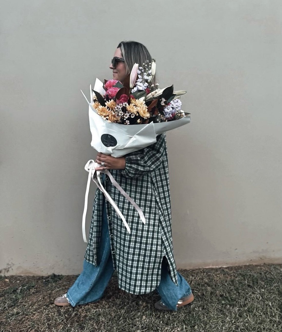 H O L L Y. 

Stop scrolling for a sec&hellip; this is Holly 🤍

Holly isn&rsquo;t just walking out with a Mega Blossom &mdash; she&rsquo;s the kind of customer every small business dreams of.

She shows up.
She shops local.
She shares, likes, hypes a