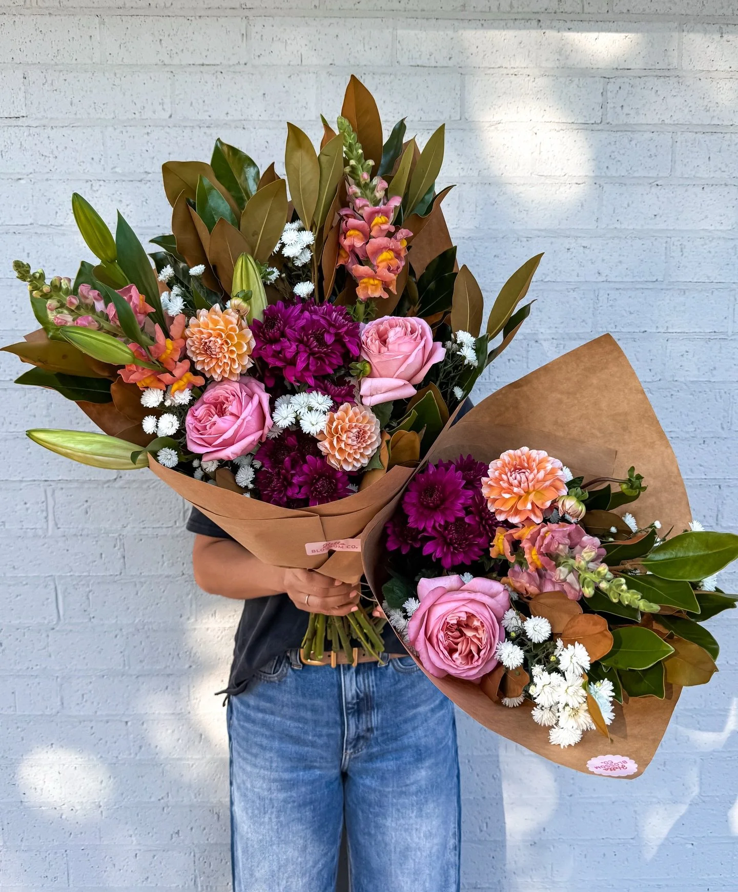 M O N D A Y 

Starting the week looking like you&rsquo;ve got your life together (even if you absolutely do not) 😌✨

Monday&rsquo;s bunch is bringing warm tones, lush textures and a little bit of &ldquo;I didn&rsquo;t come to play&rdquo; energy 🌿💥