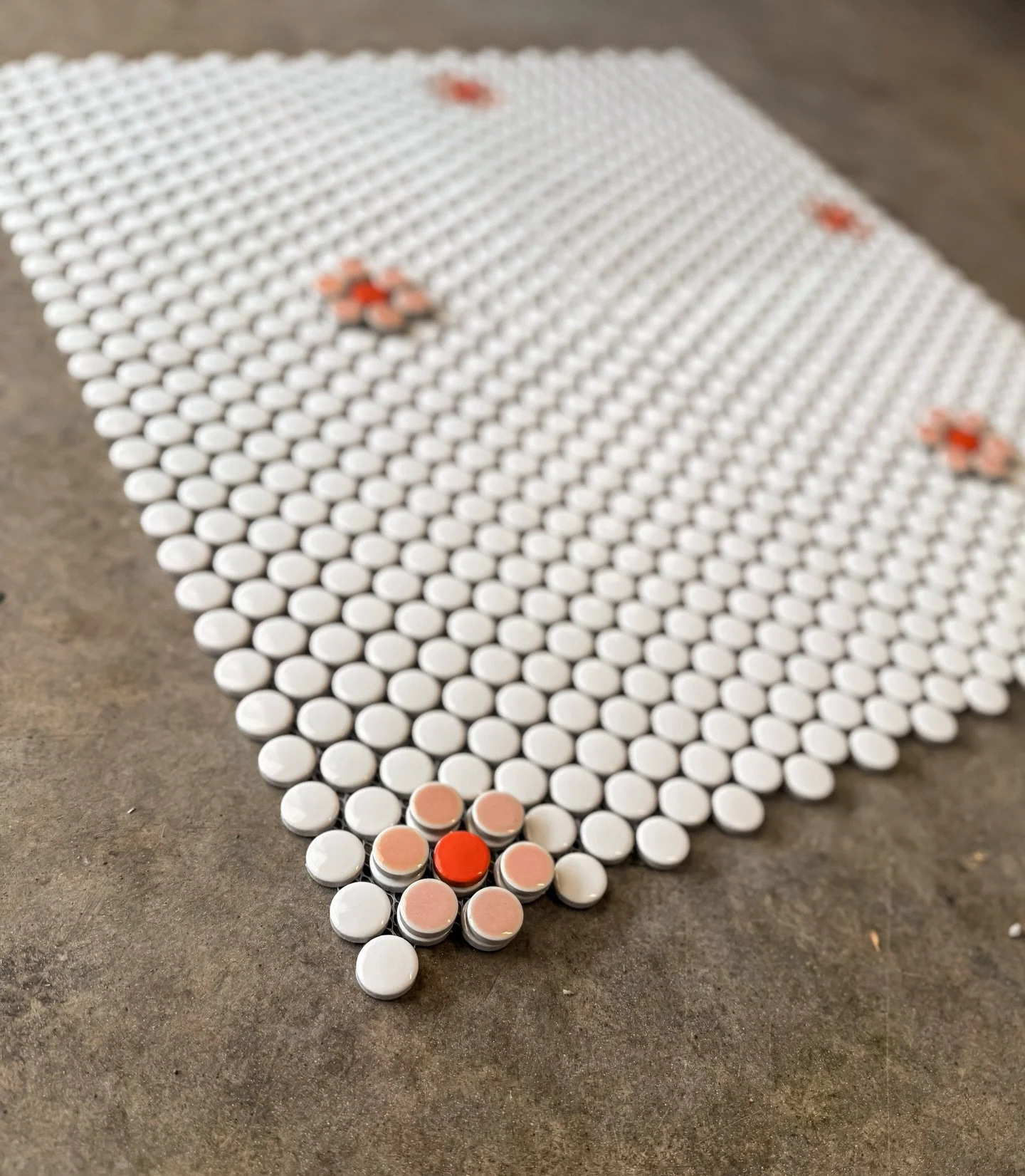 S E R I O U S L Y. 

Seriously though&hellip;&hellip;How freaking EPIC is this going to look in the new shop 😭👏

We are so obsessed with the tiny floral detail 🌸
(it&rsquo;s giving subtle but make it iconic)

Every little choice we&rsquo;re making