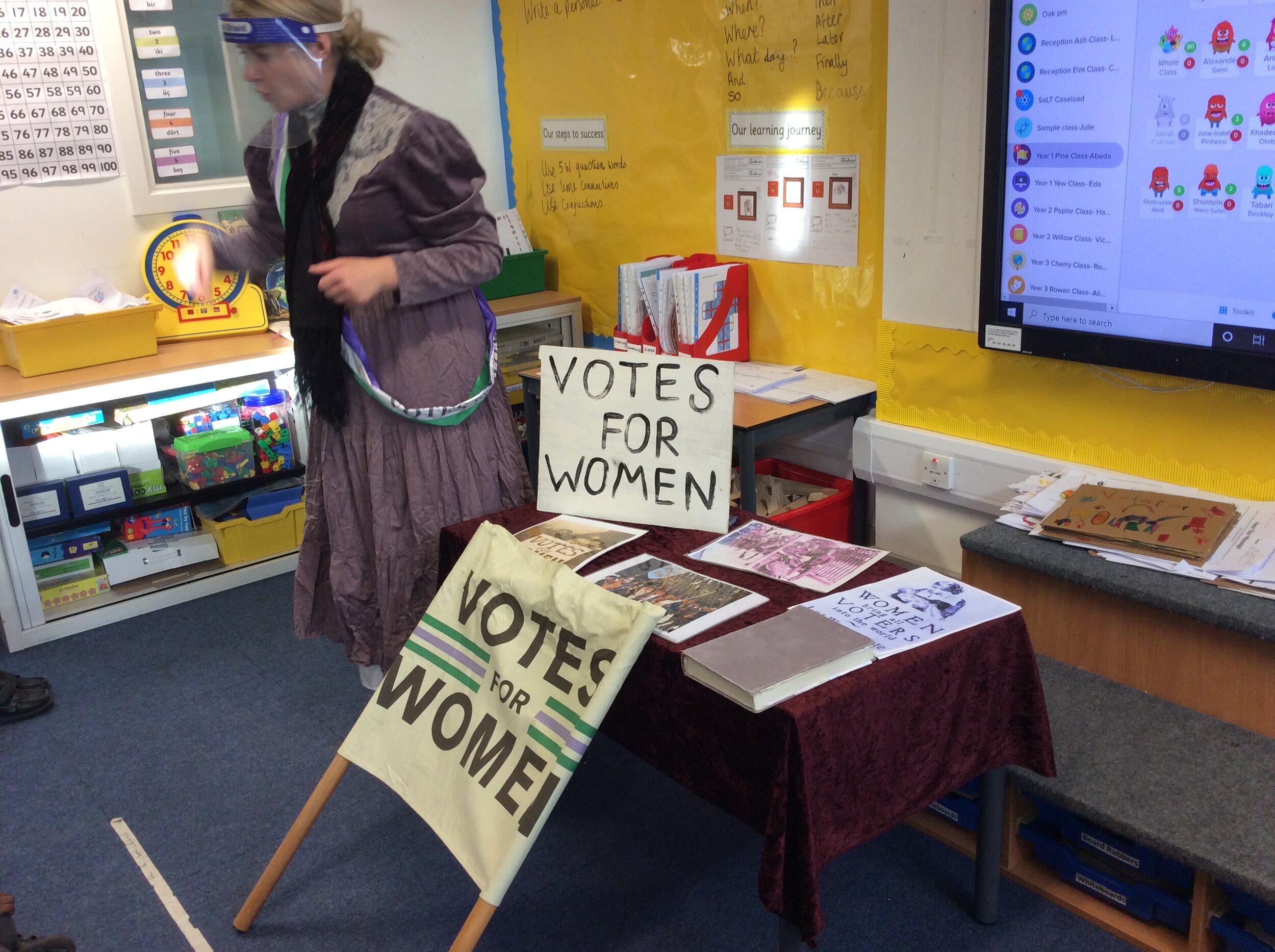 Suffragettes Workshop!