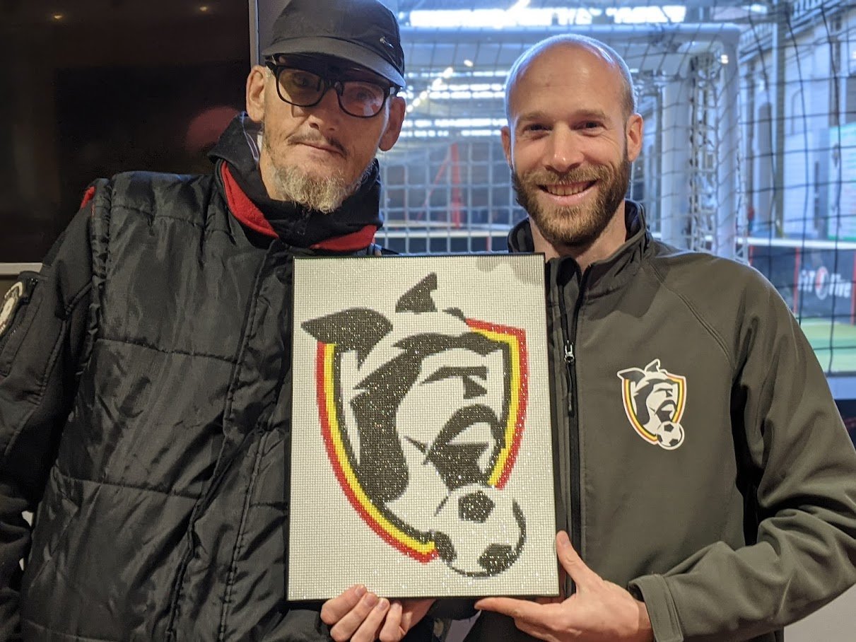 Jolanda zegt het met diamanten