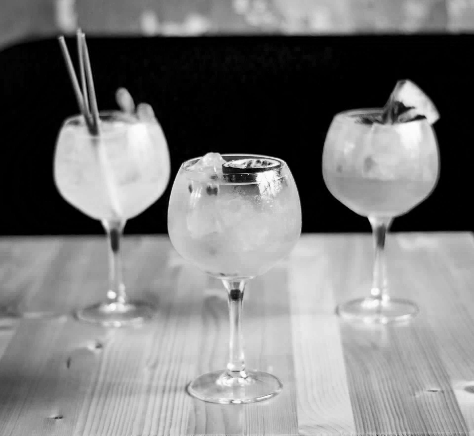 wedding+cocktails+drinks+mobile+bar+party.jpg