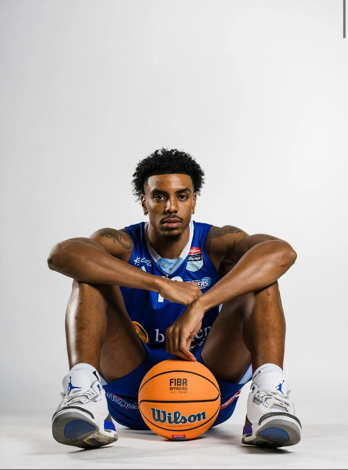 WhatsApp Image 2024-11-19 at 16.50.00.jpeg