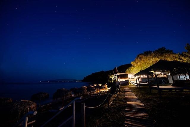 The sea and the stars
📷@mougosd
#makainights #2020 #aktisalonikiou #makaiexperience #beachbar
