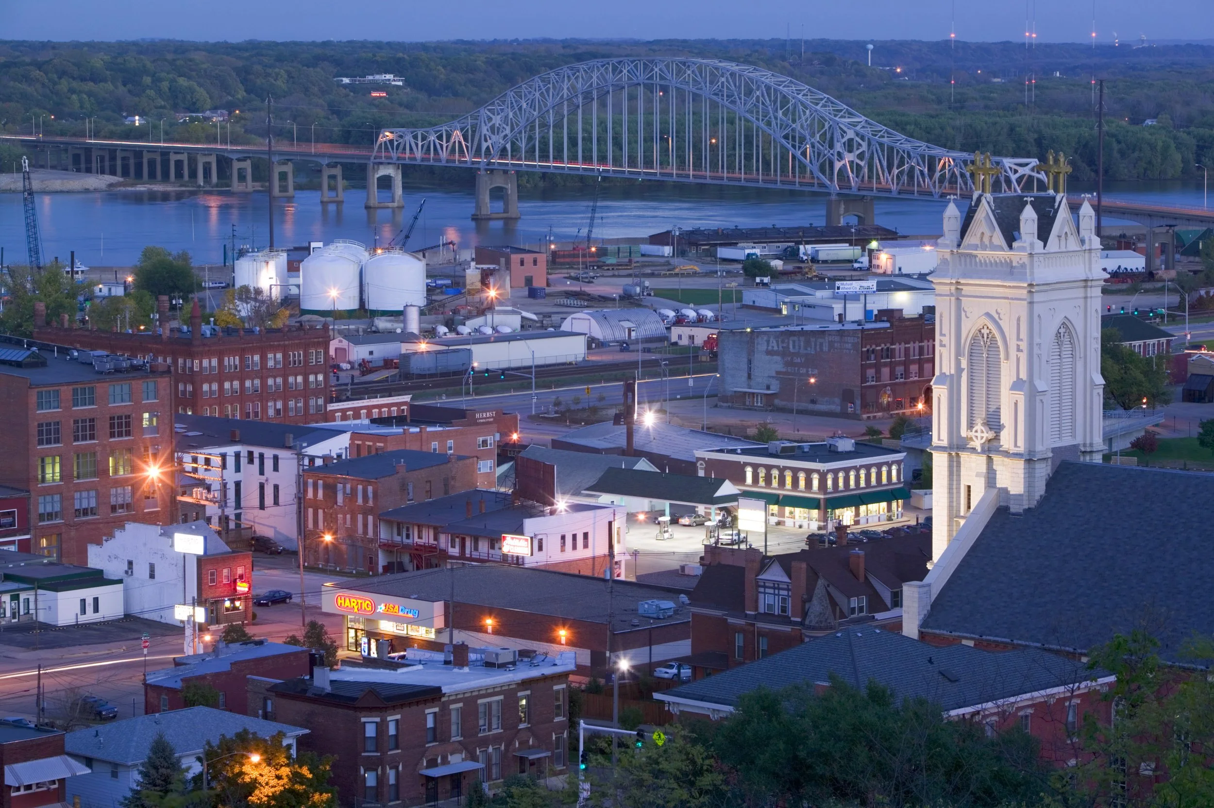 Dubuque Banner.jpg