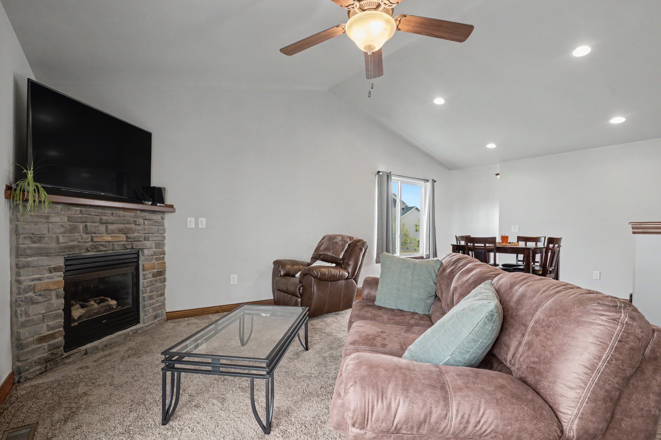 06-118_177_N_Park_Ridge_Rd.jpg