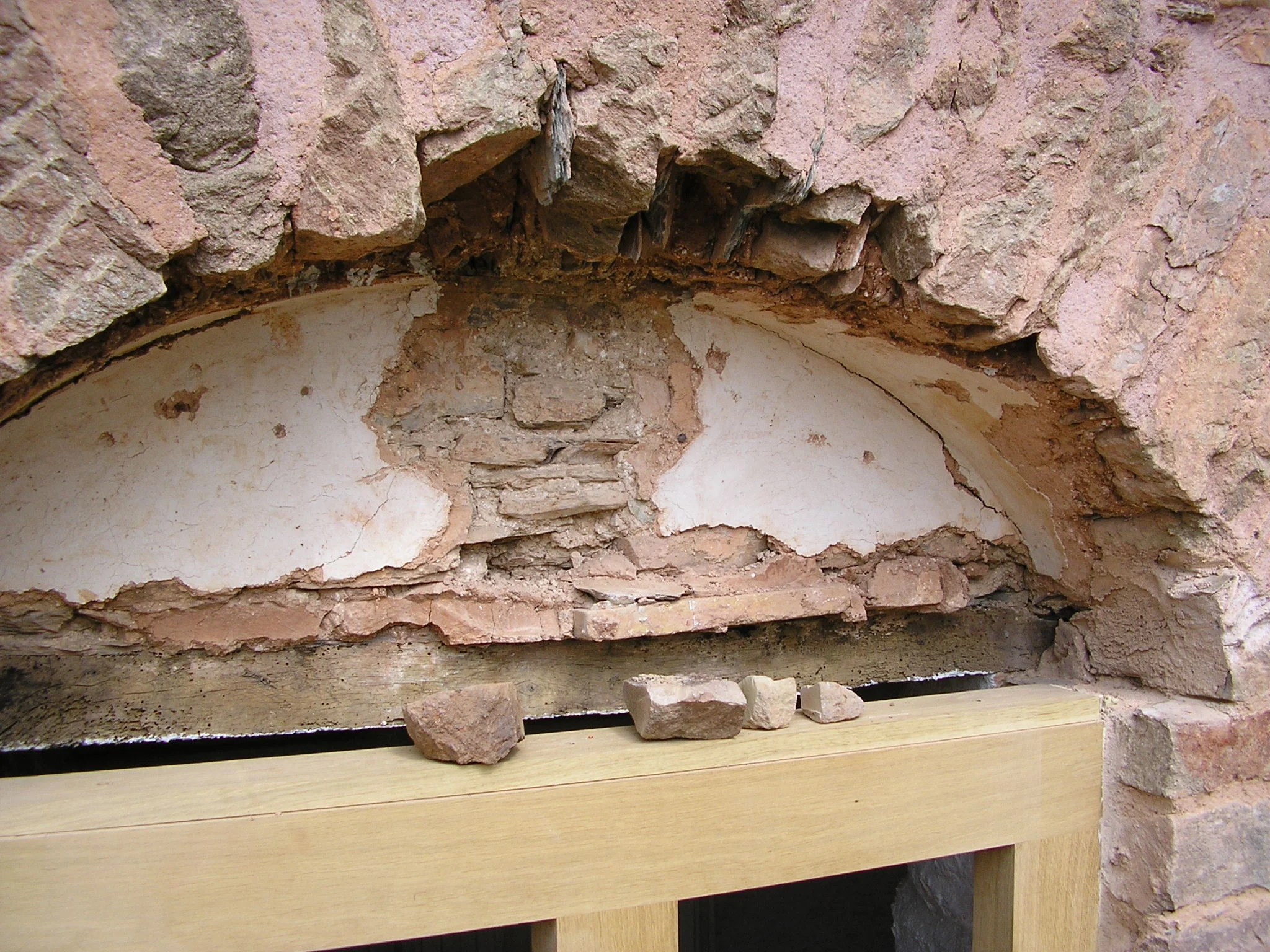 71 hestercombe house,arch repairs stone jigsaw pieces fitted.jpg