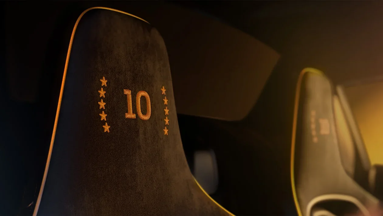 McLaren Artura Spider MCL39 Championship Edition - headrest_rnc1cd.webp