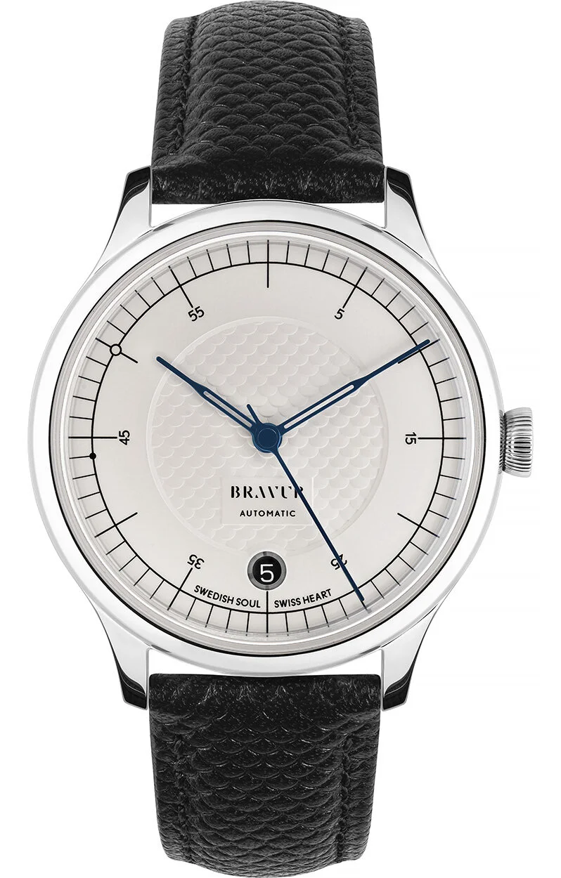 Bravur x Wingardh_light_front 1_low res.jpg