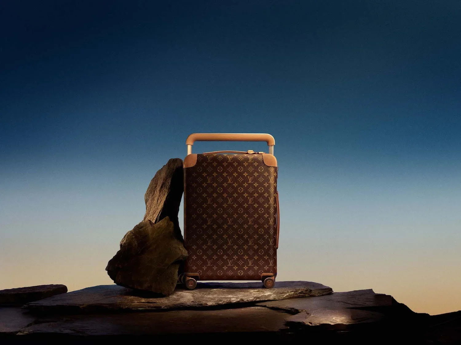 Louis Vuitton's "Le Voyage des Lumières" 