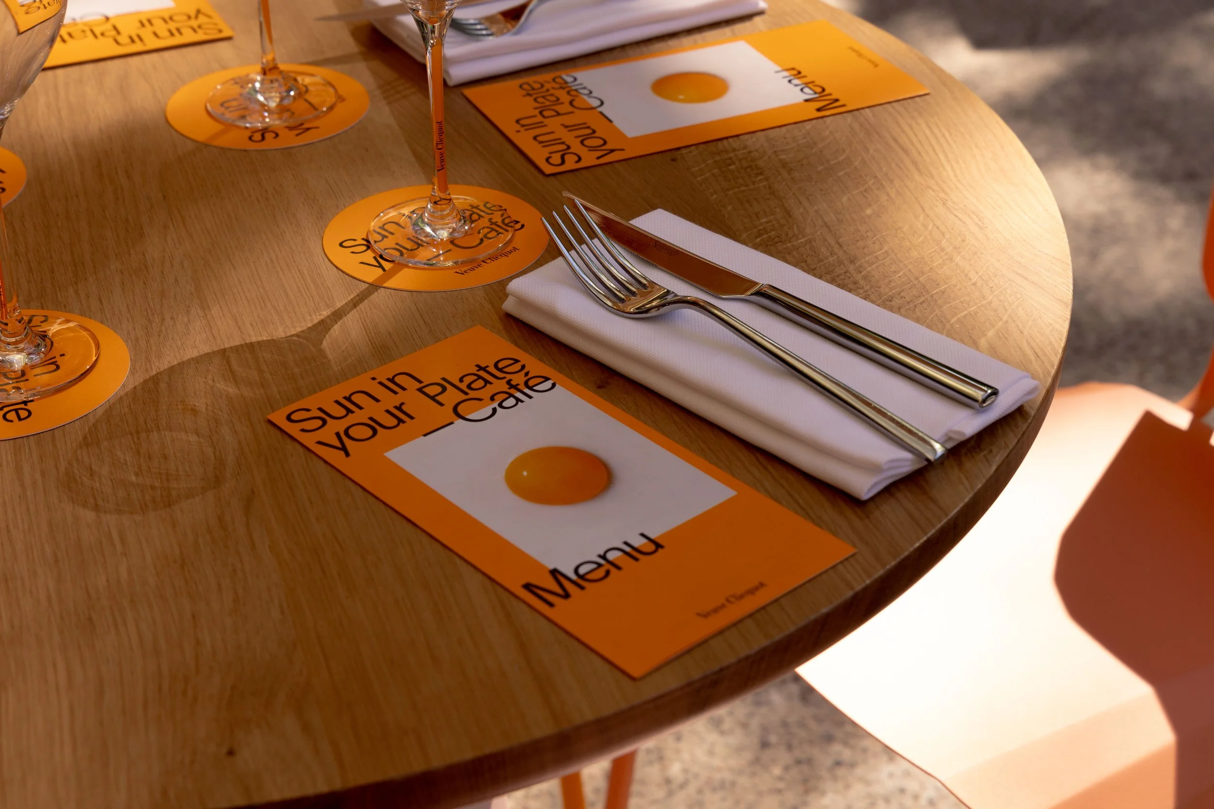 3. Veuve Clicquot_Emotions of the Sun_Café.jpg