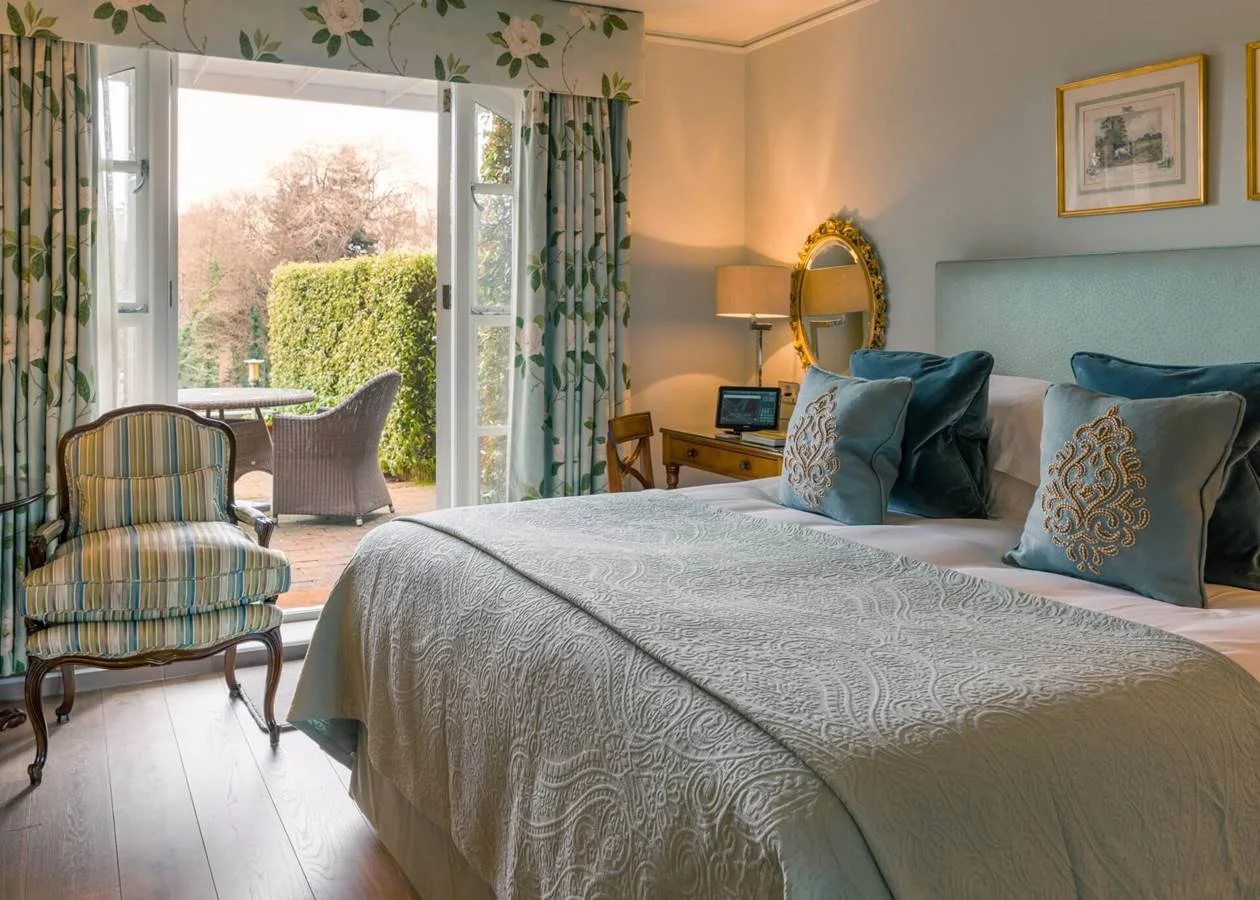 garden-room-at-chewton-glen-2.jpg