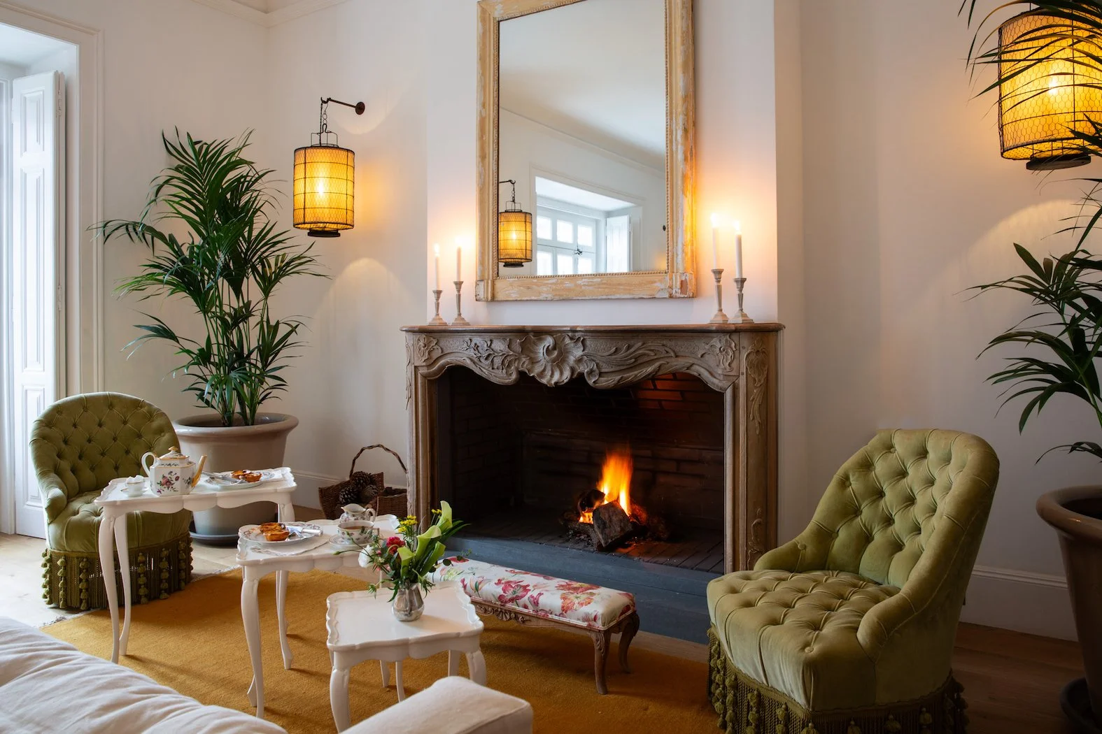 TARABEL Lounge 3.jpg