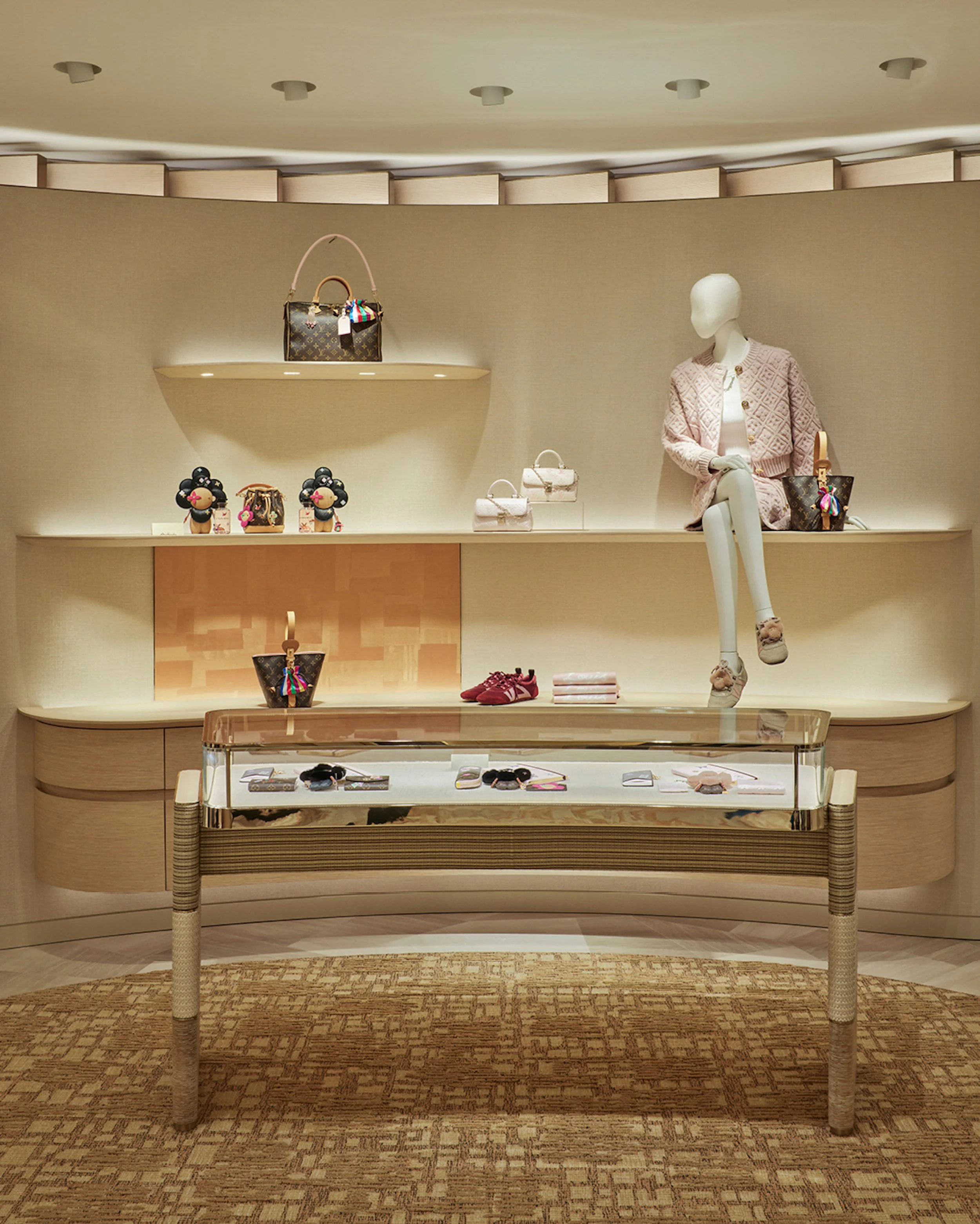 LOUIS VUITTON VISIONARY JOURNEYS SEOUL STORE 1.jpg