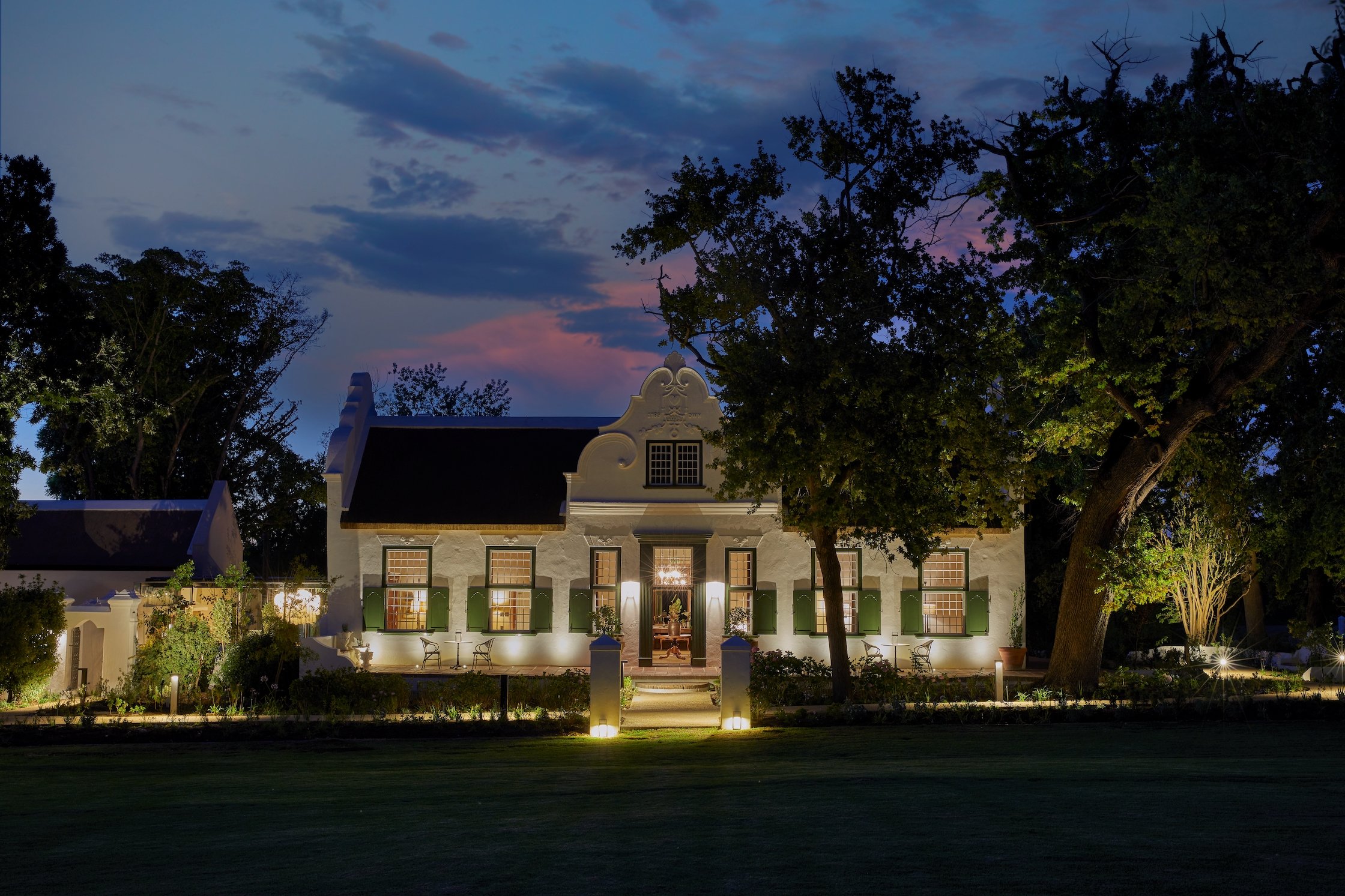 MN Exterior (10).jpg