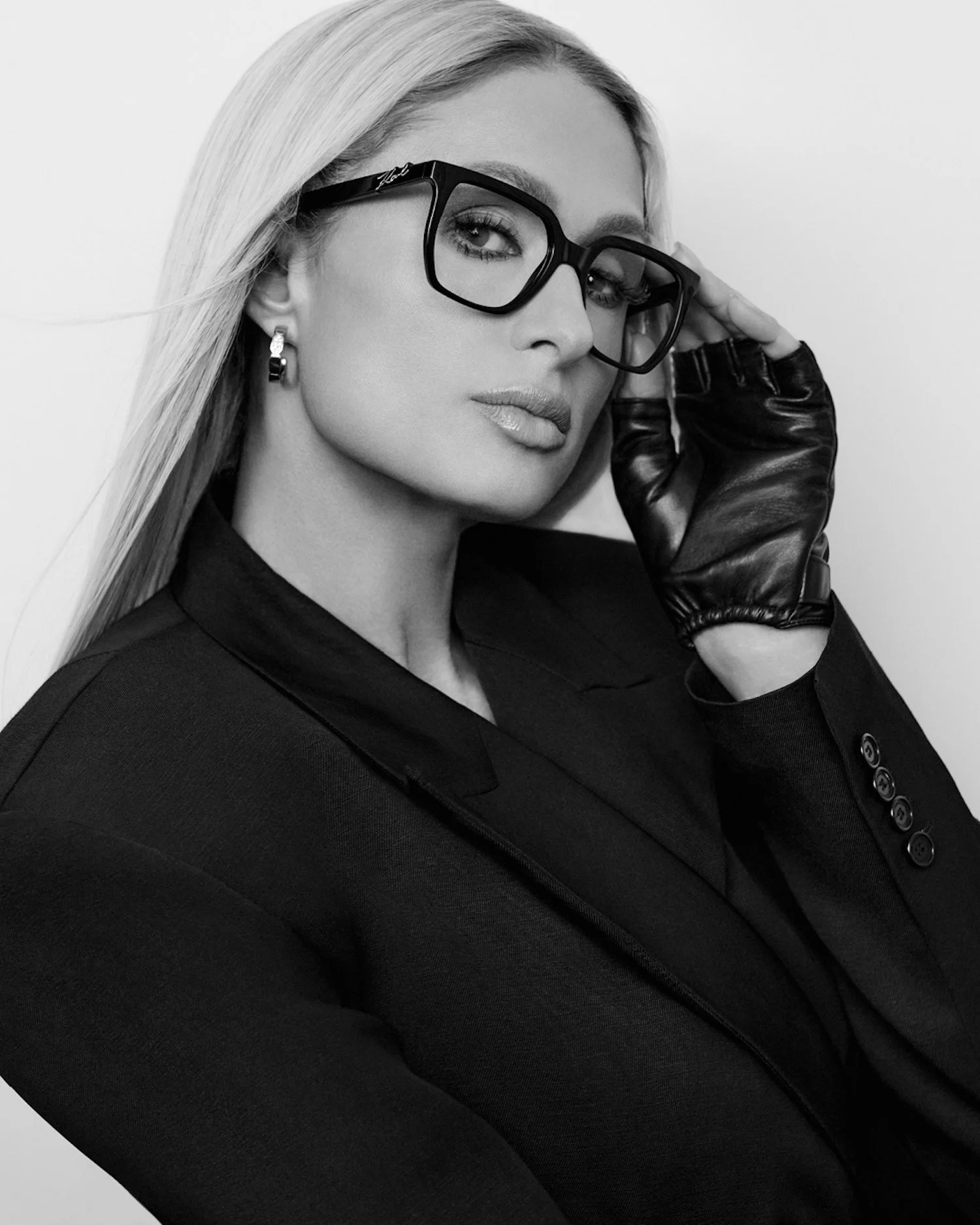 PR 7 PARIS HILTON - CHRIS COLLS.jpg