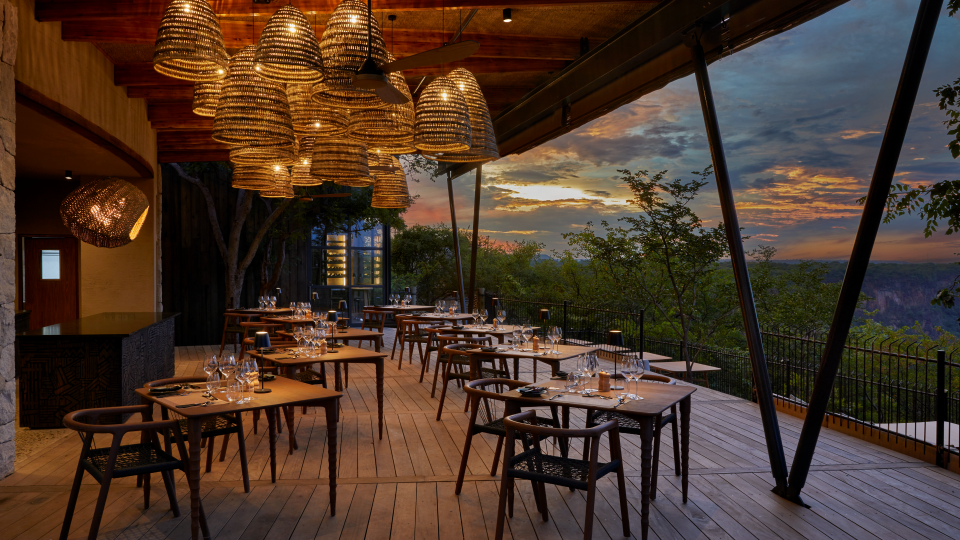 PR  Main Area_Restaurant (8).png