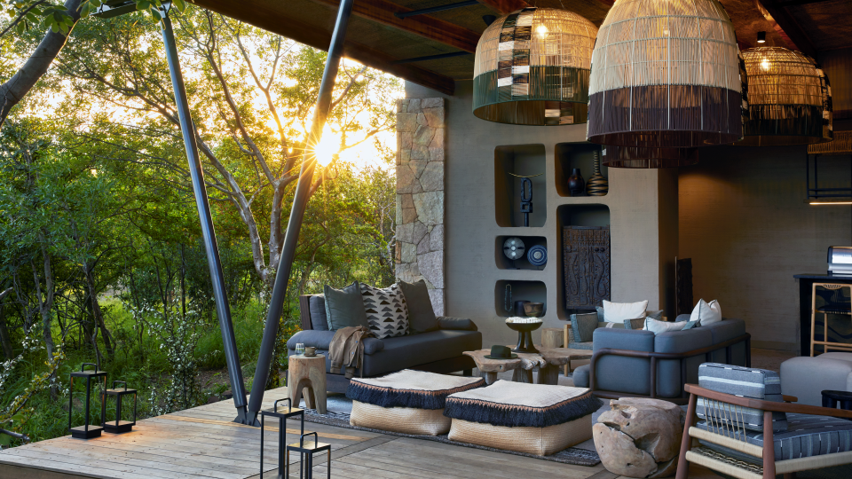 PR  Main Area_Lounge.png