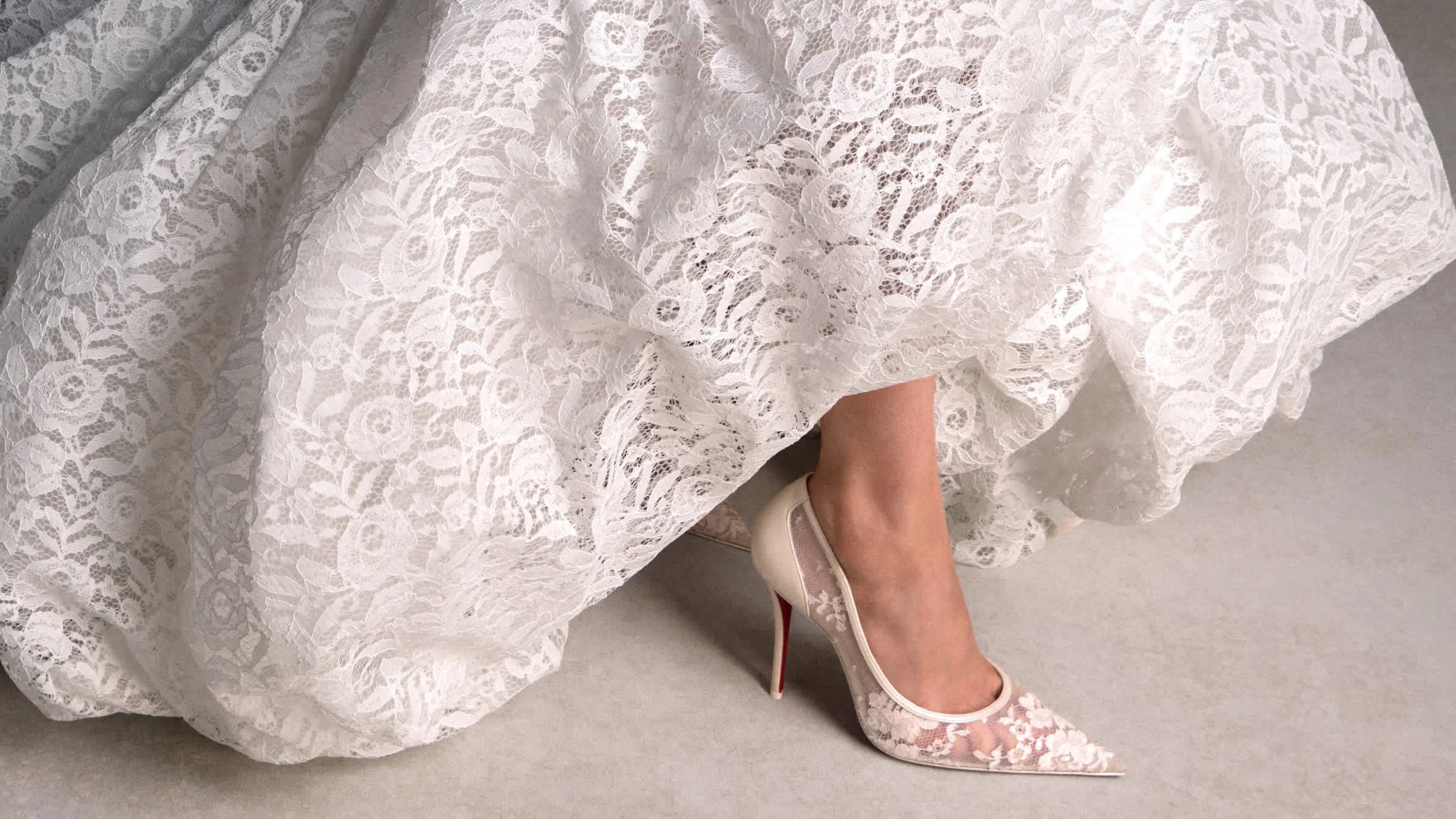 LOUBOUTIN_BRIDAL26_12_16x9_2400x1350.jpg