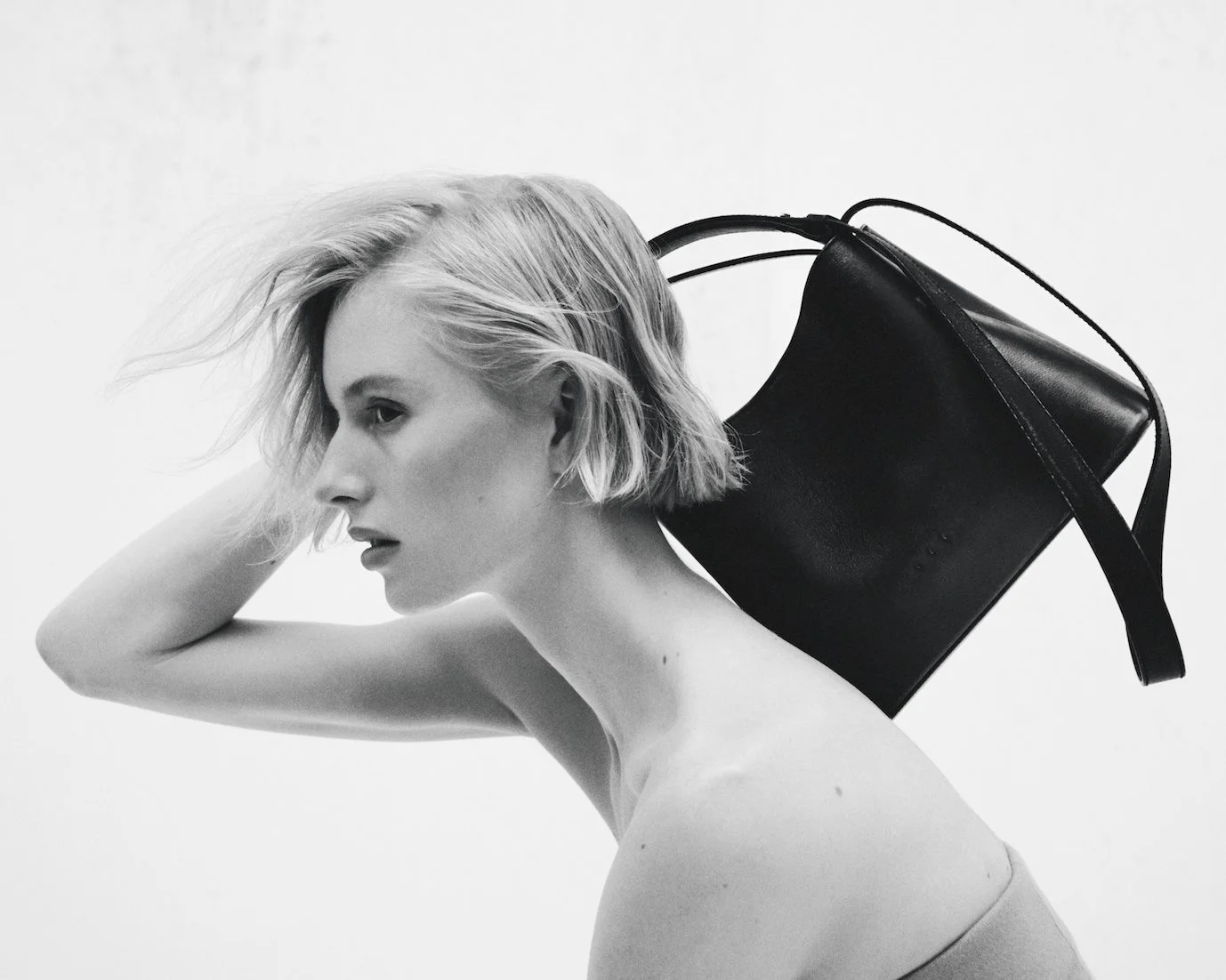 Copy of VIC_AE_FW26_00070_0065_R1.jpg