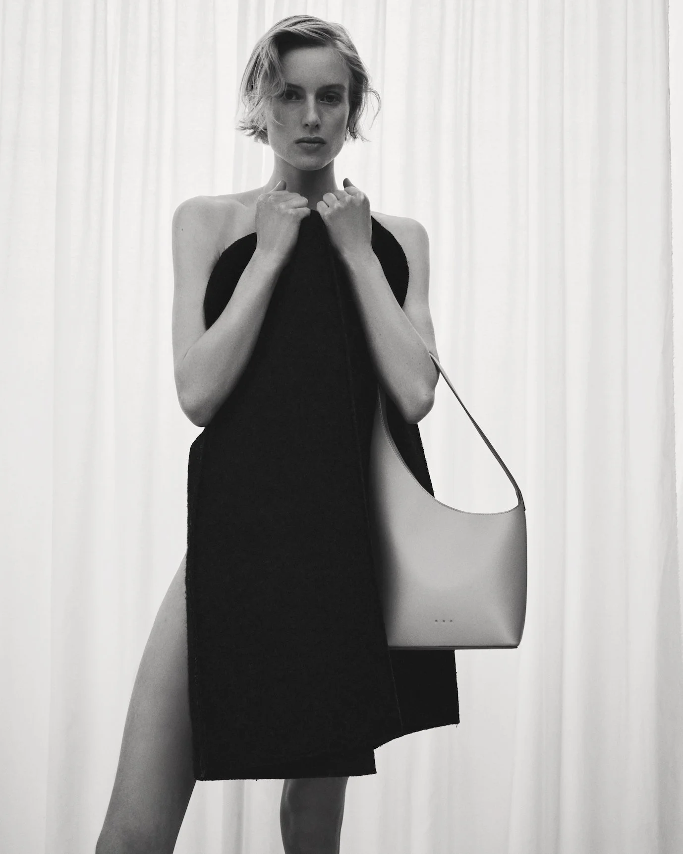 Copy of VIC_AE_FW26_00100_0232_R2.jpg