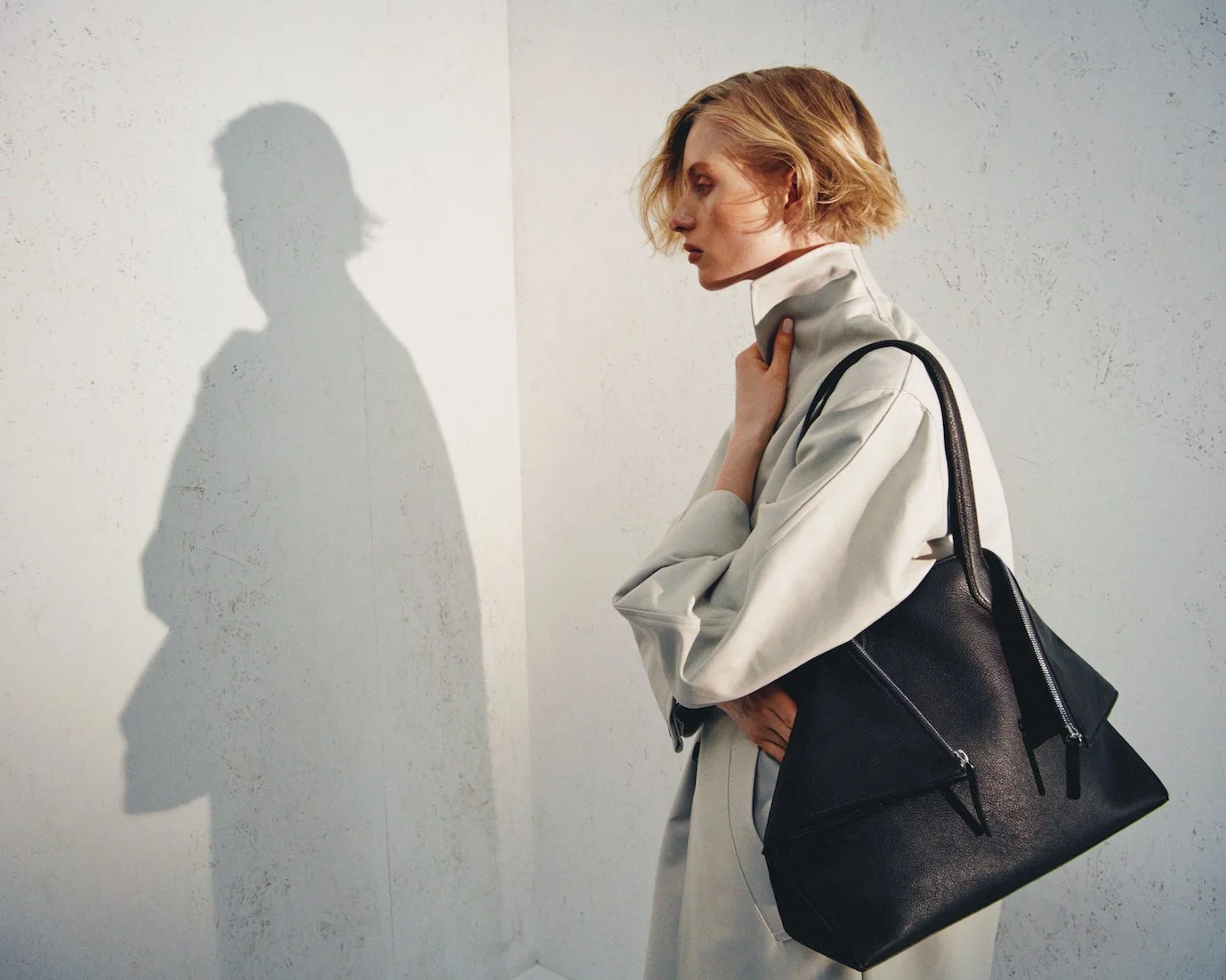 Copy of VIC_AE_FW26_00130_0125_R2.jpg