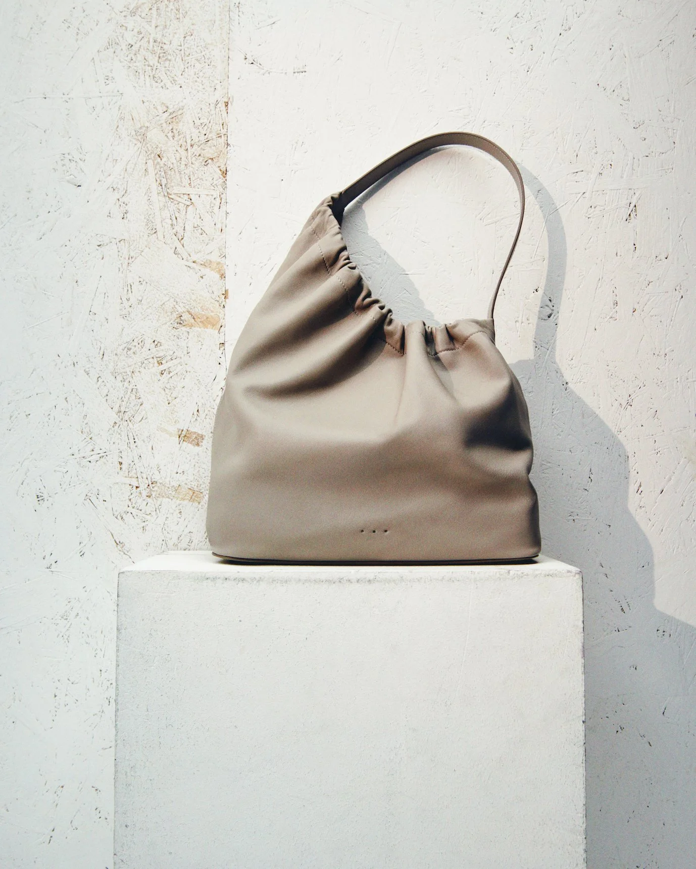 Copy of VIC_AE_FW26_00230_STILL LIFE_0024_R2.jpg