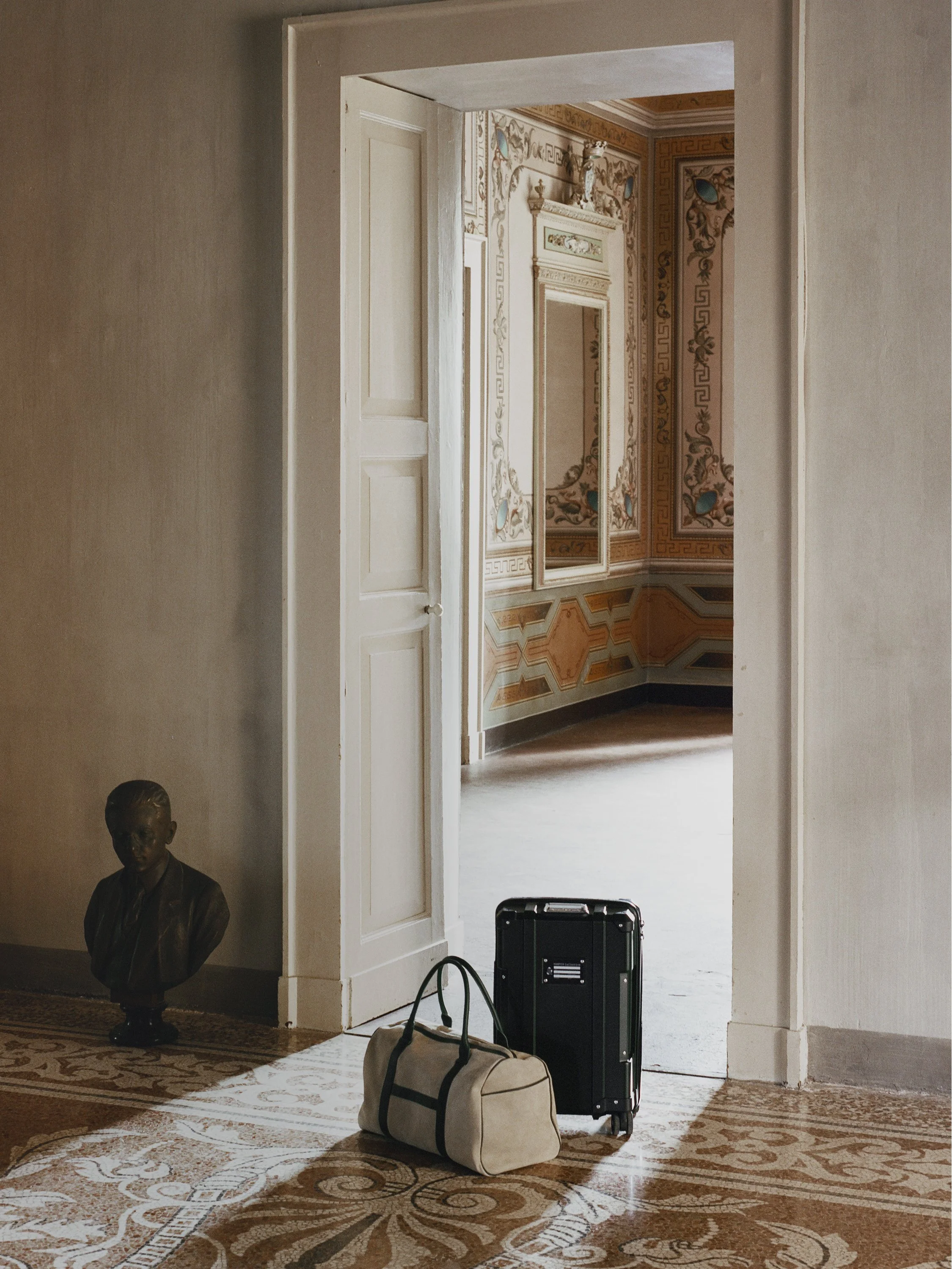 HARPER COLLECTIVE: New in Luggage